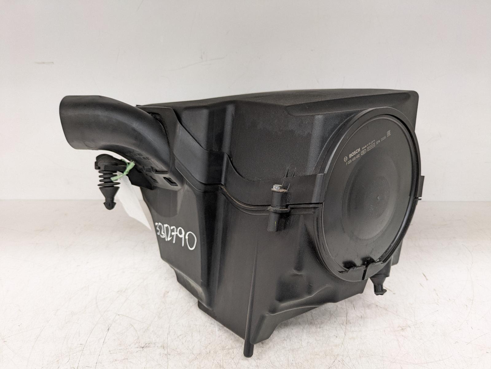 View Auto part Air Cleaner/Box Ford Focus 2012