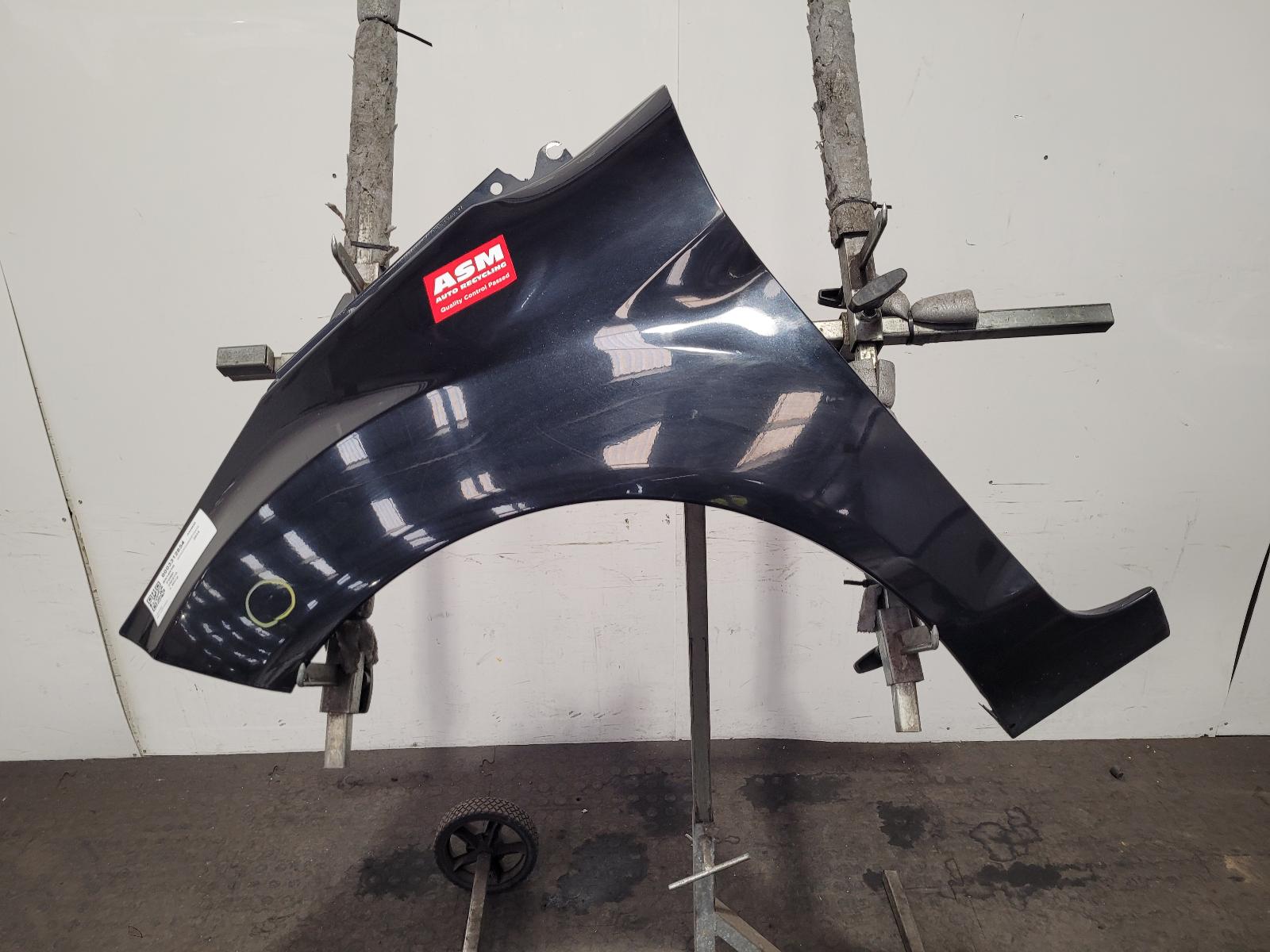 View Auto part L Wing Ford Fiesta 2014
