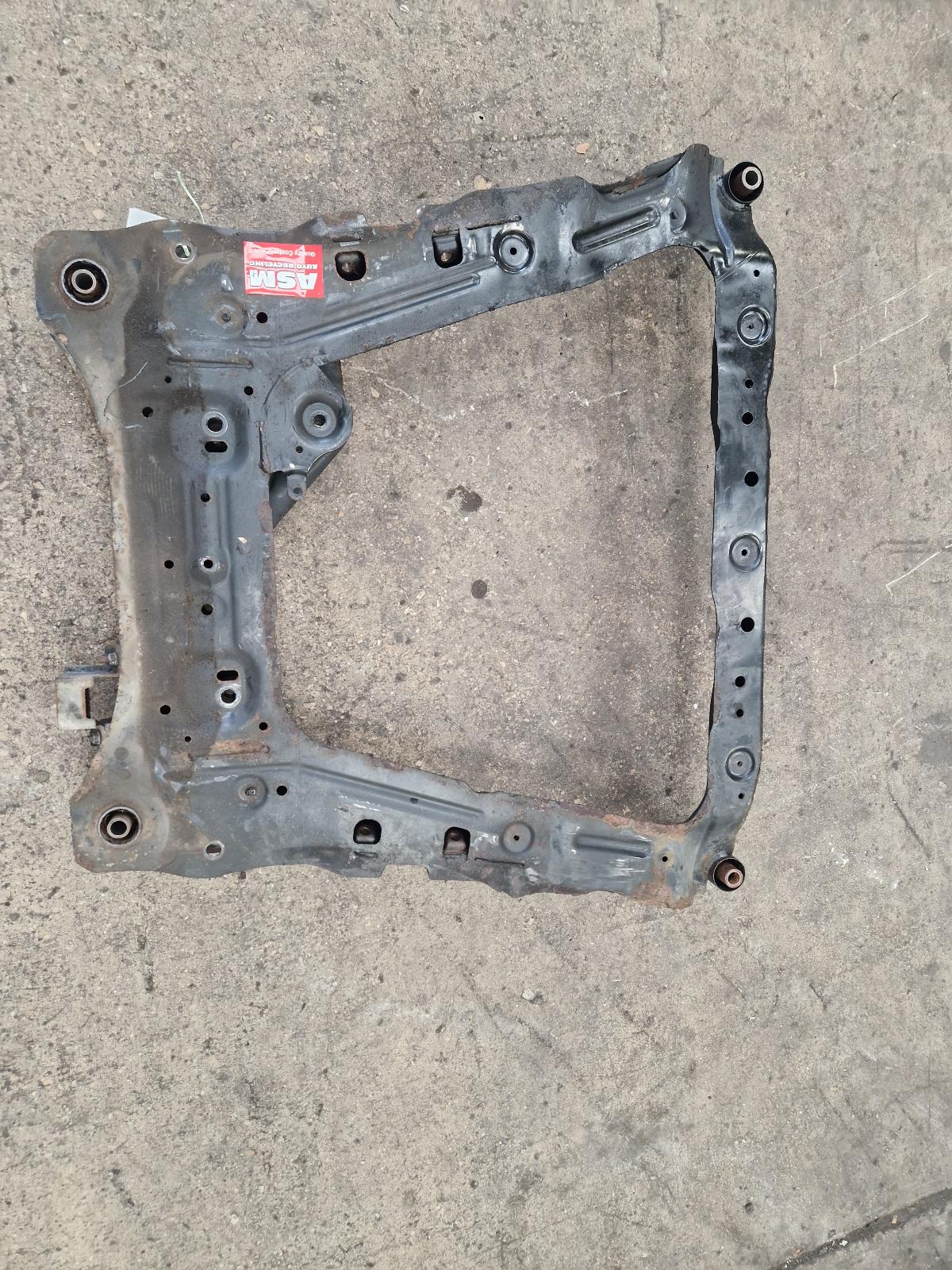 View Auto part Front Subframe Nissan Qashqai 2011