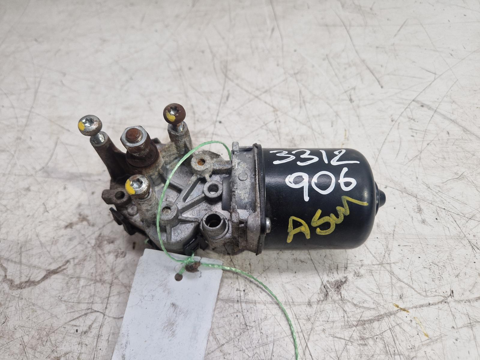 View Auto part Wiper Motor Front Nissan Qashqai 2011