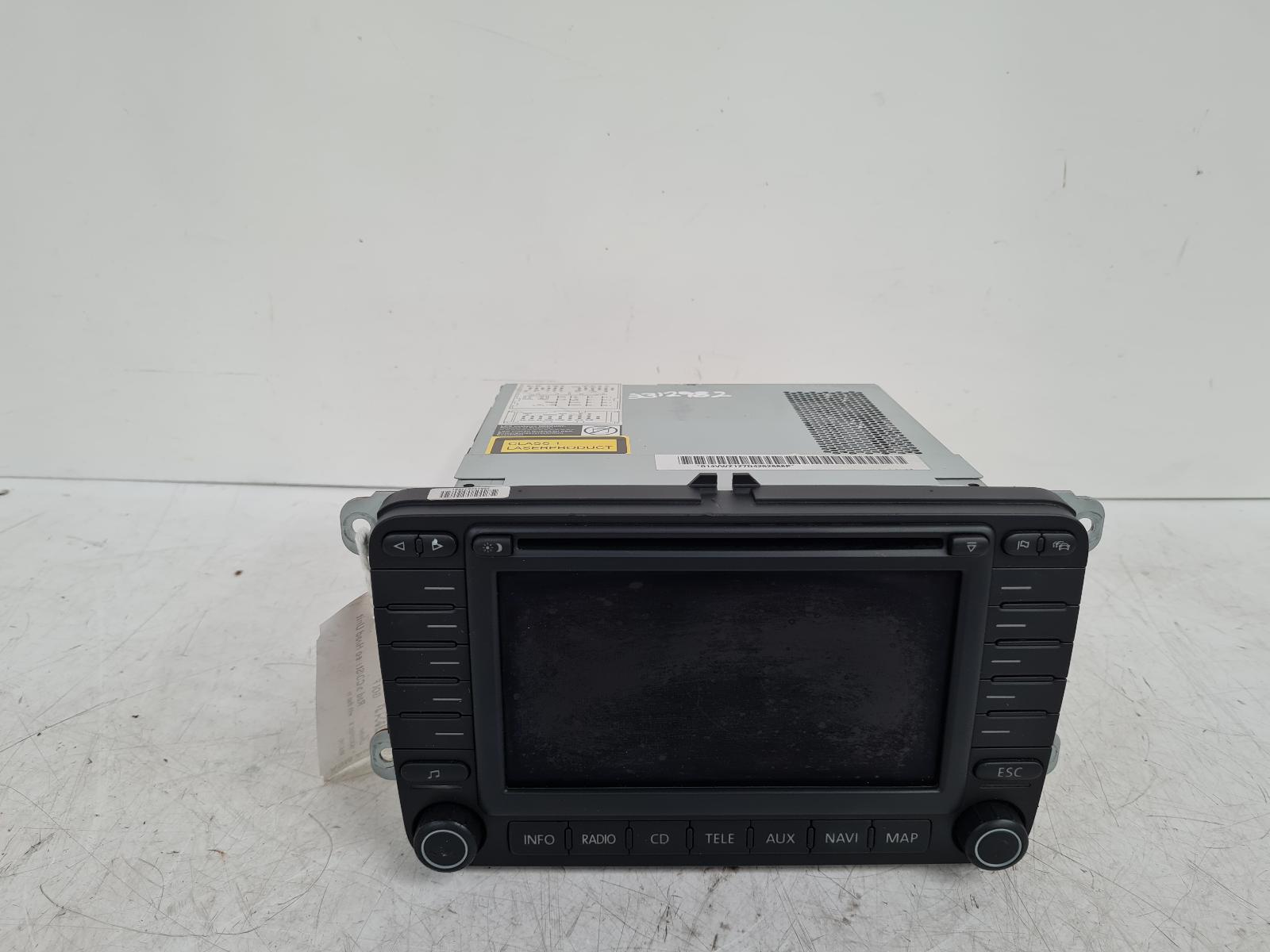 View Auto part A/V Equipment Volkswagen Golf 2004