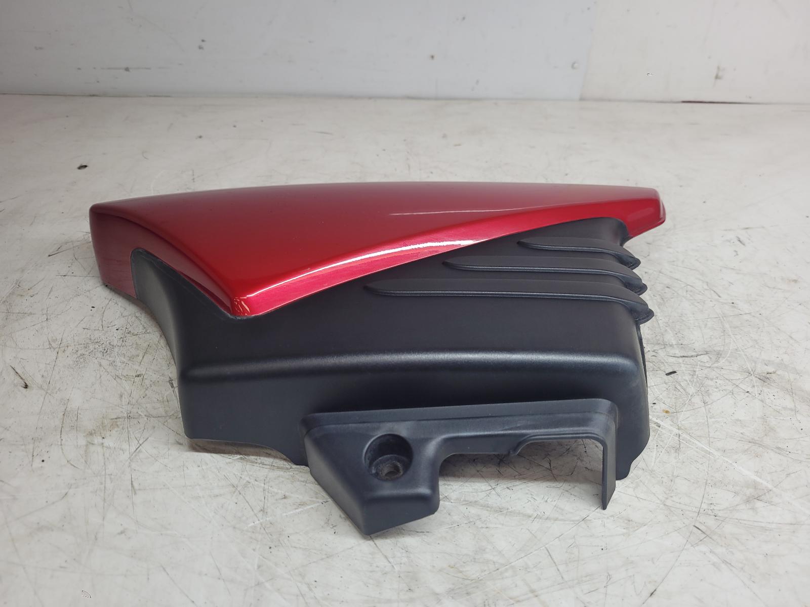 View Auto part Side Panel Right Yamaha Ybr 125 2011