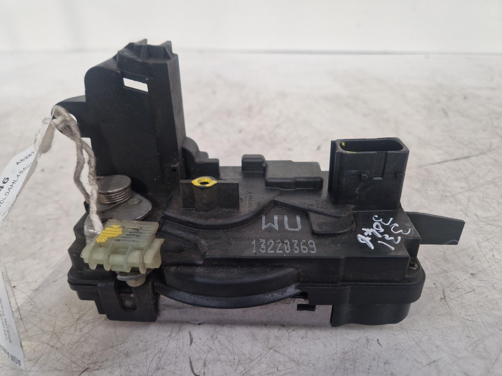 View Auto part Door Lock Assembly Vauxhall Astra 2009