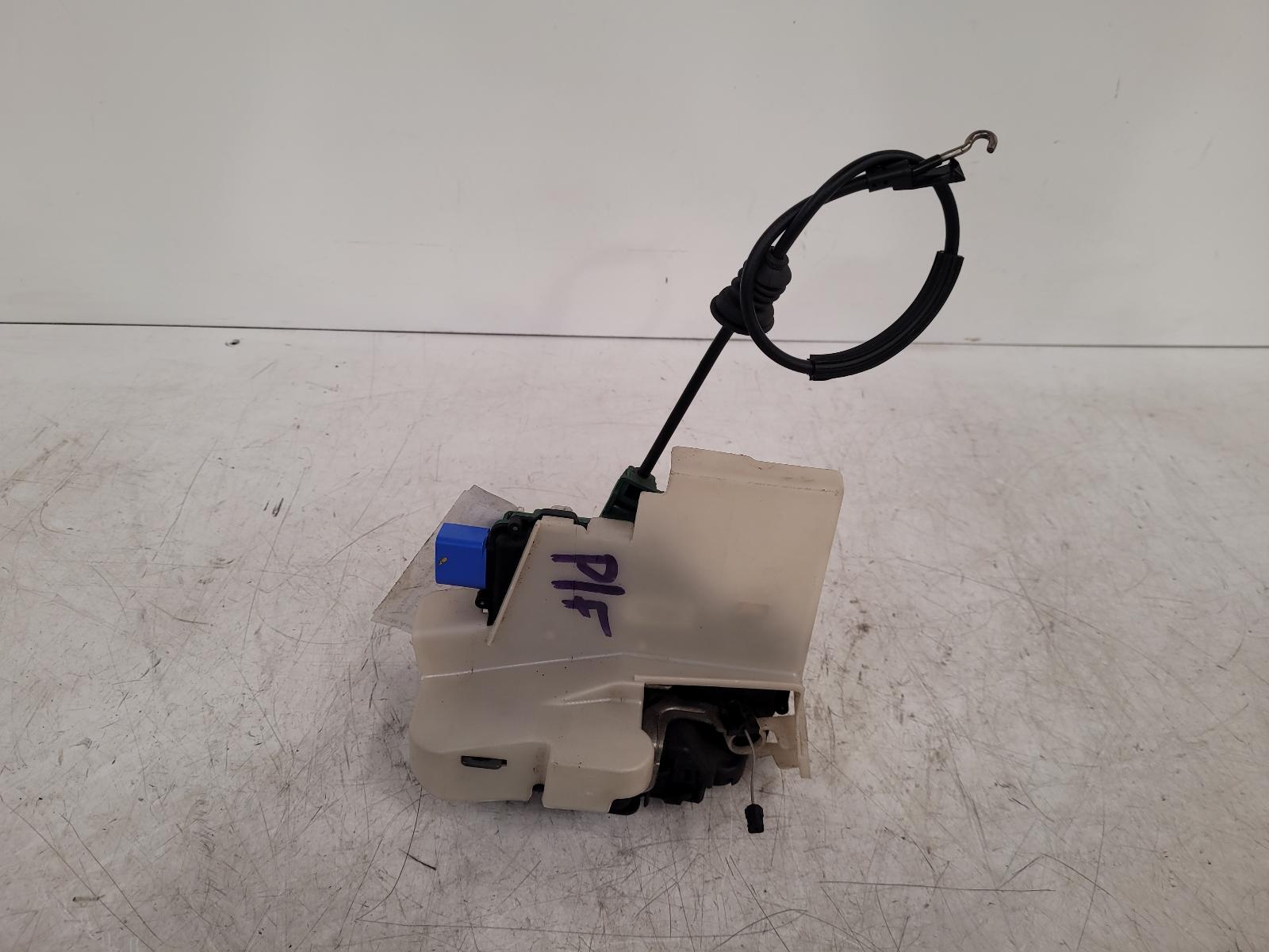 View Auto part Door Lock Assembly Volkswagen Polo 2004
