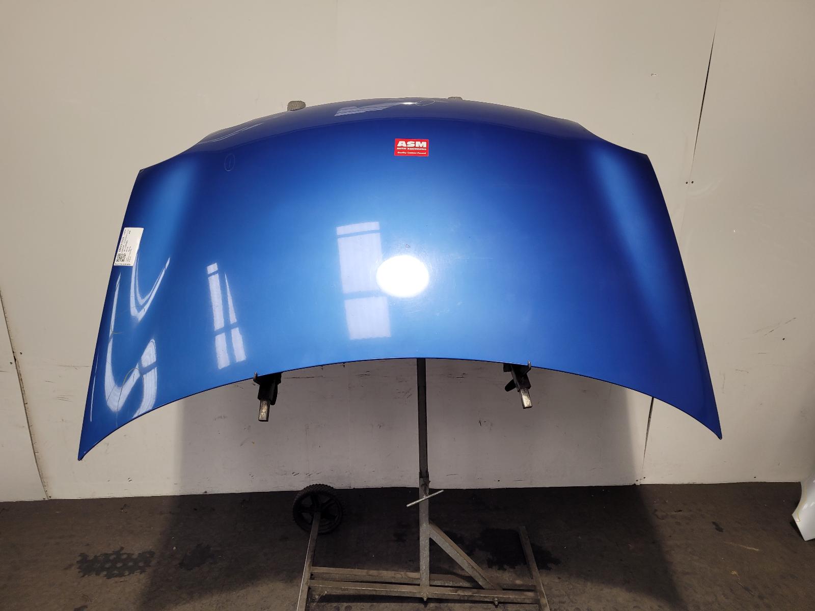 View Auto part Bonnet Volkswagen Polo 2004