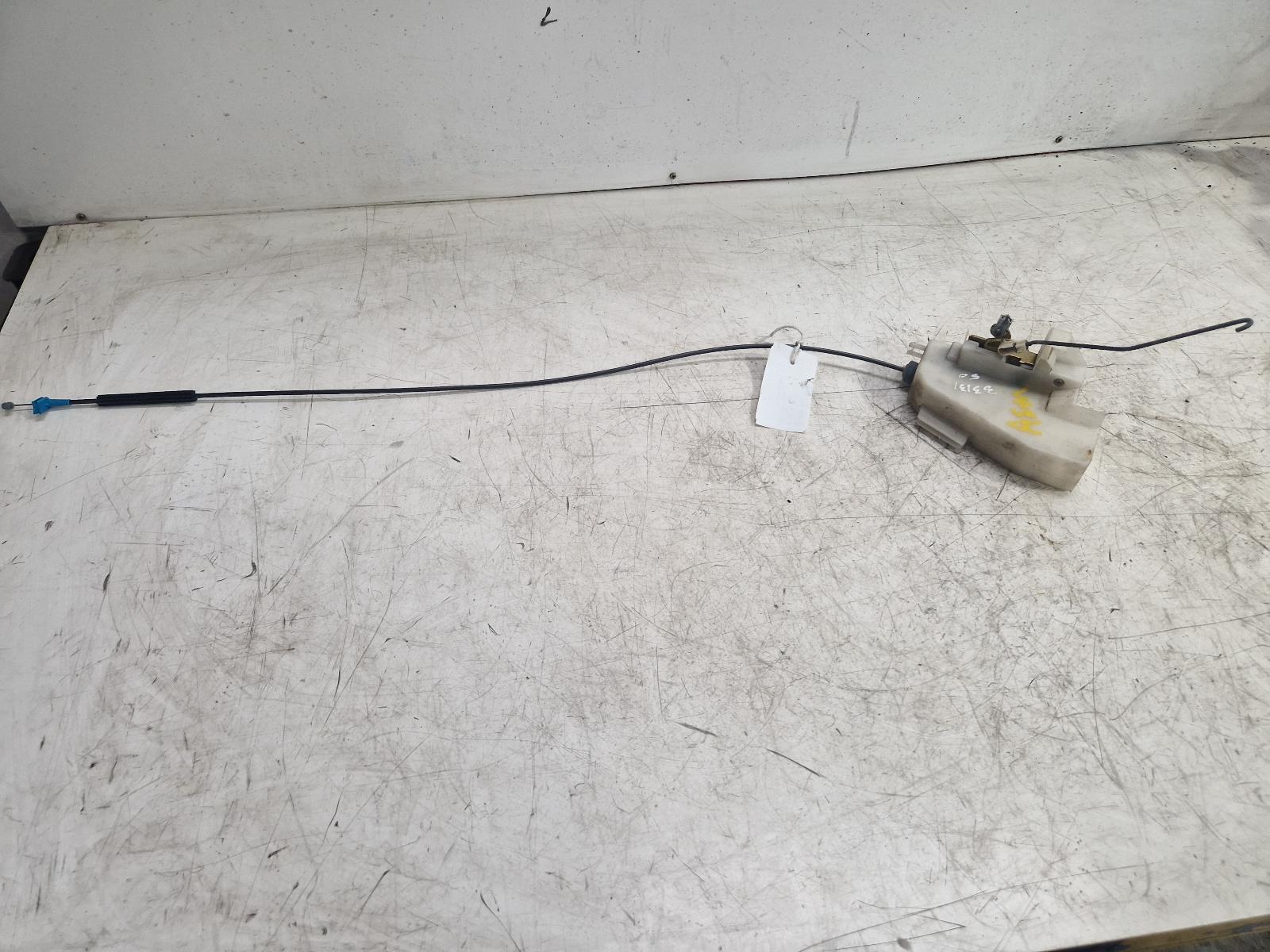 View Auto part Door Lock Assembly Ford Fiesta 1999
