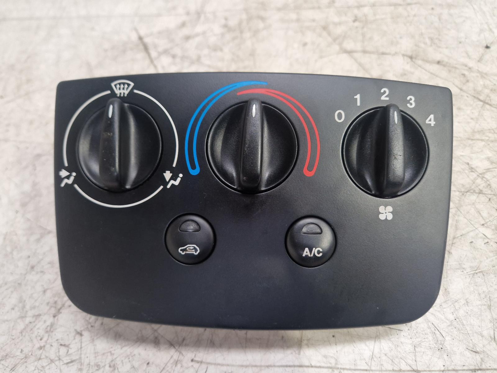 View Auto part Heater/AC Controller Ford Fiesta 1999