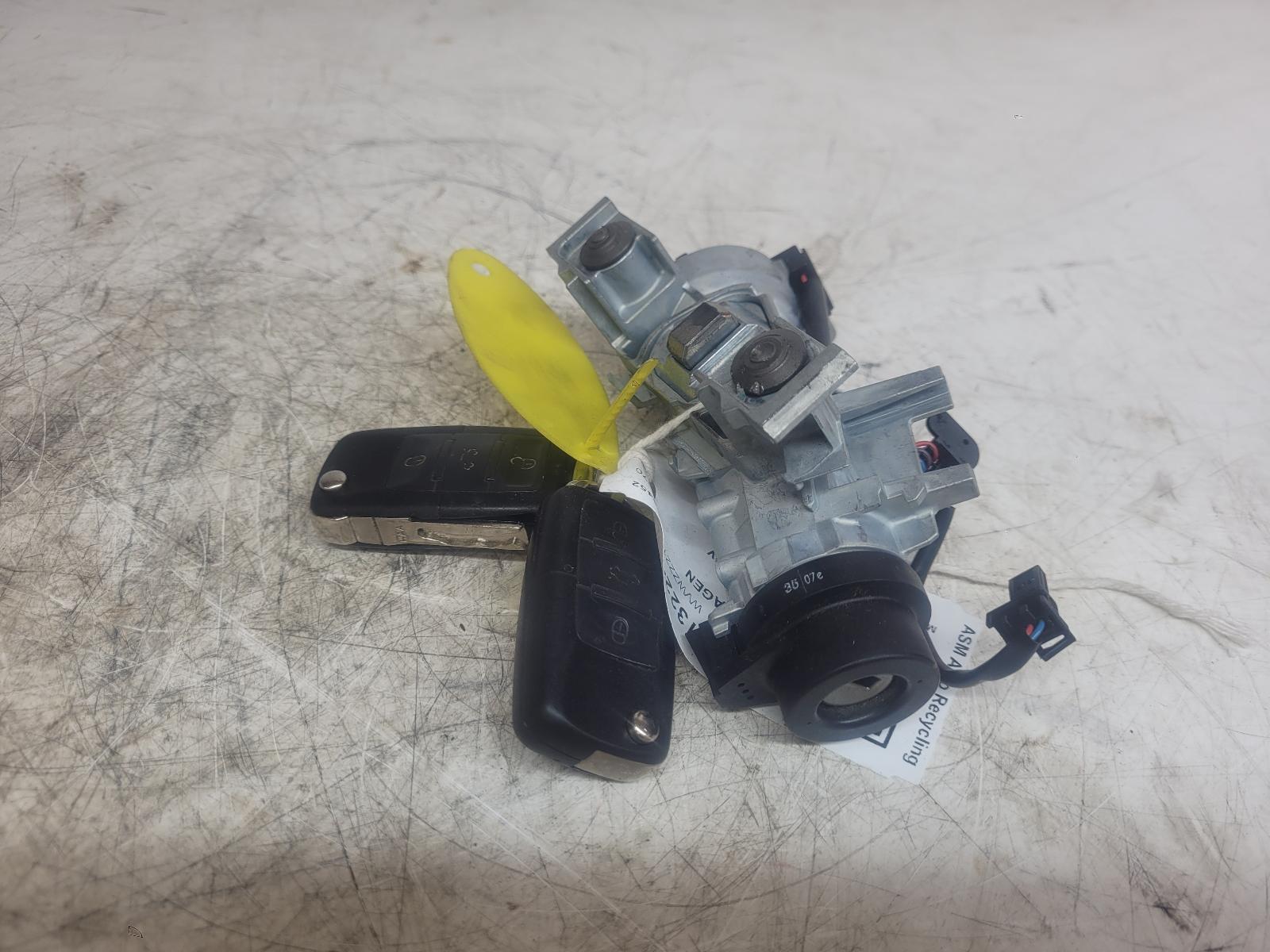 View Auto part Ignition W/Key Volkswagen Eos 2008