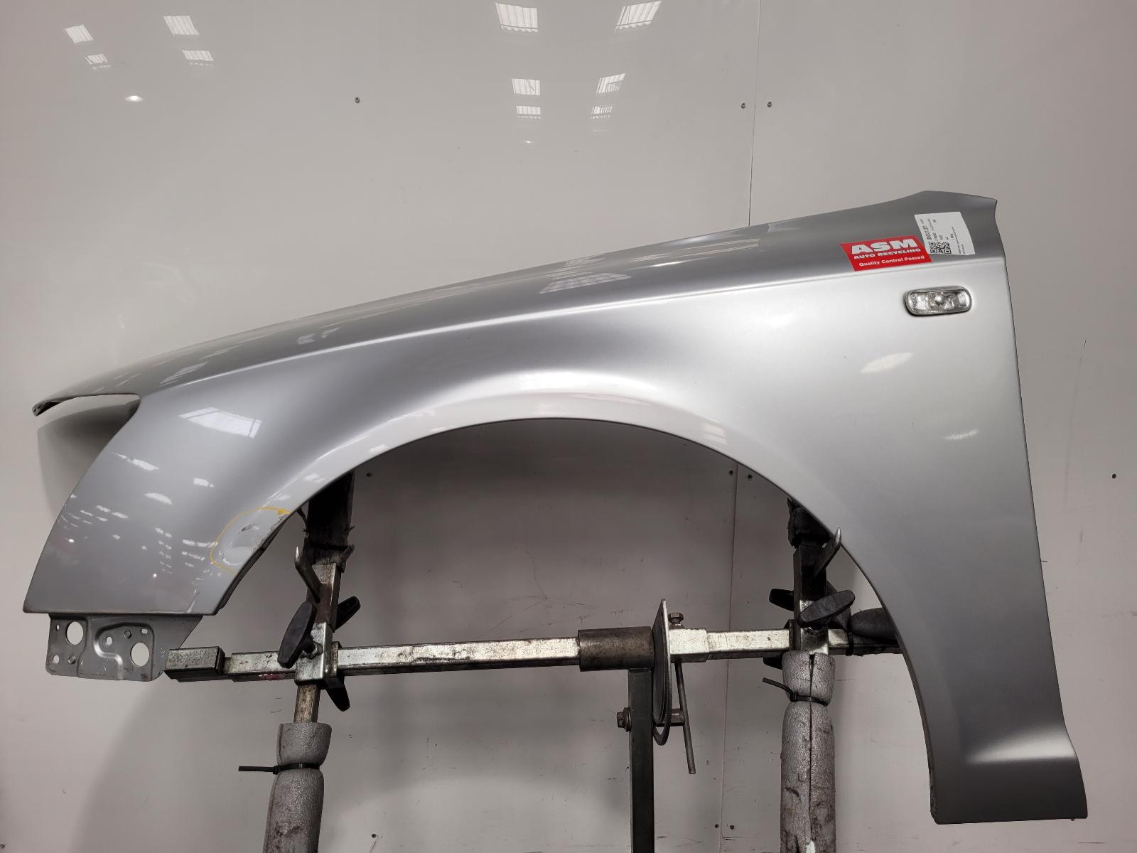 View Auto part L Wing Audi A6 2006