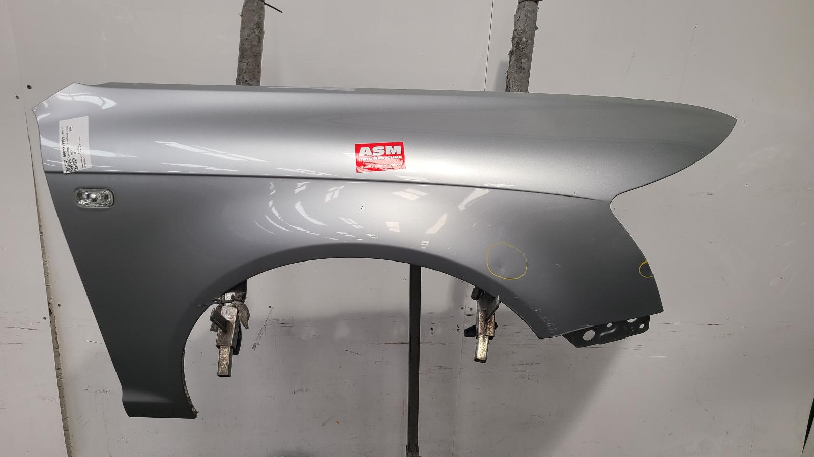 View Auto part R Wing Audi A6 2006