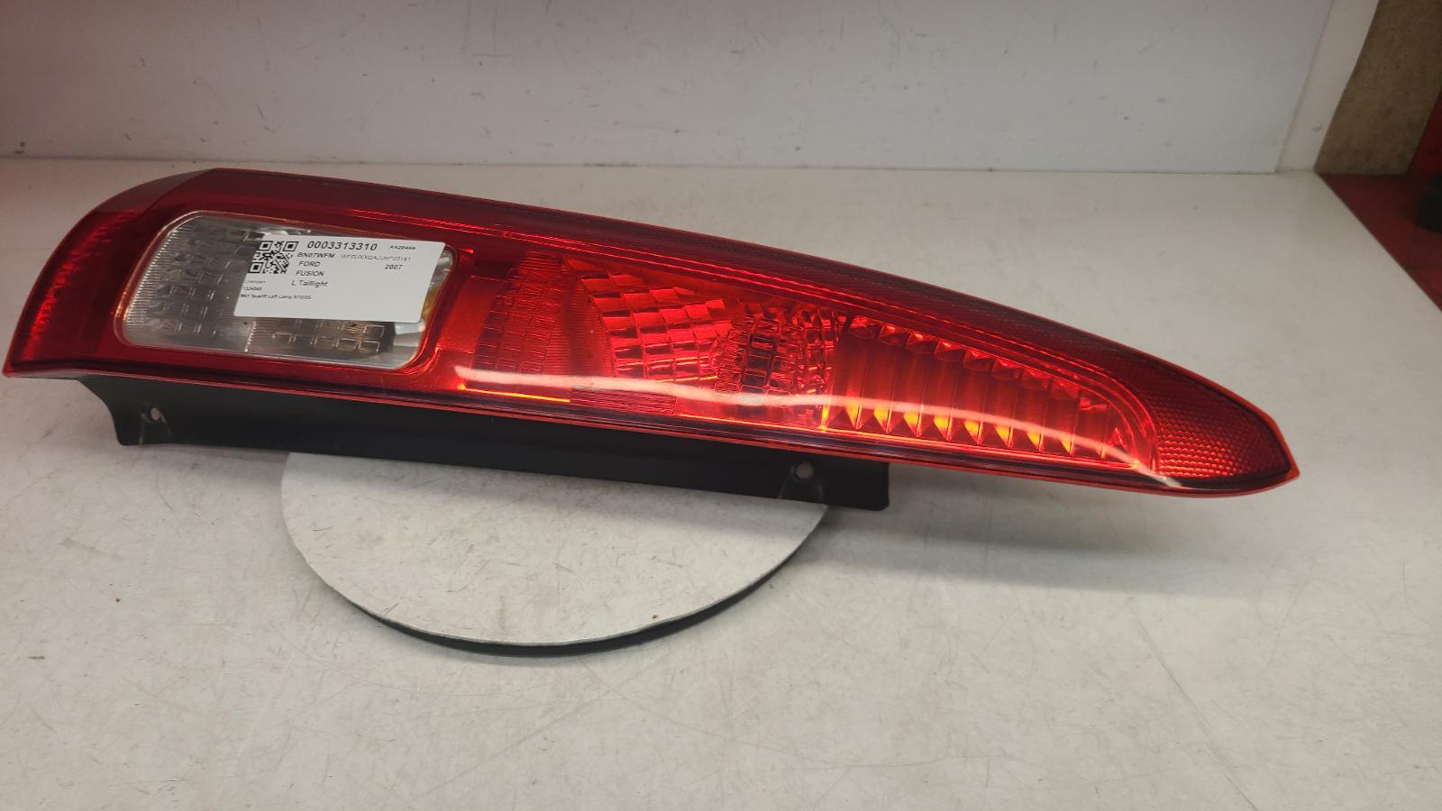 View Auto part L Taillight Ford Fusion 2007
