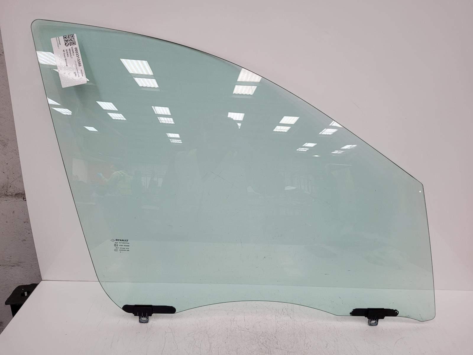 View Auto part RF Door Window Renault Scenic 2010