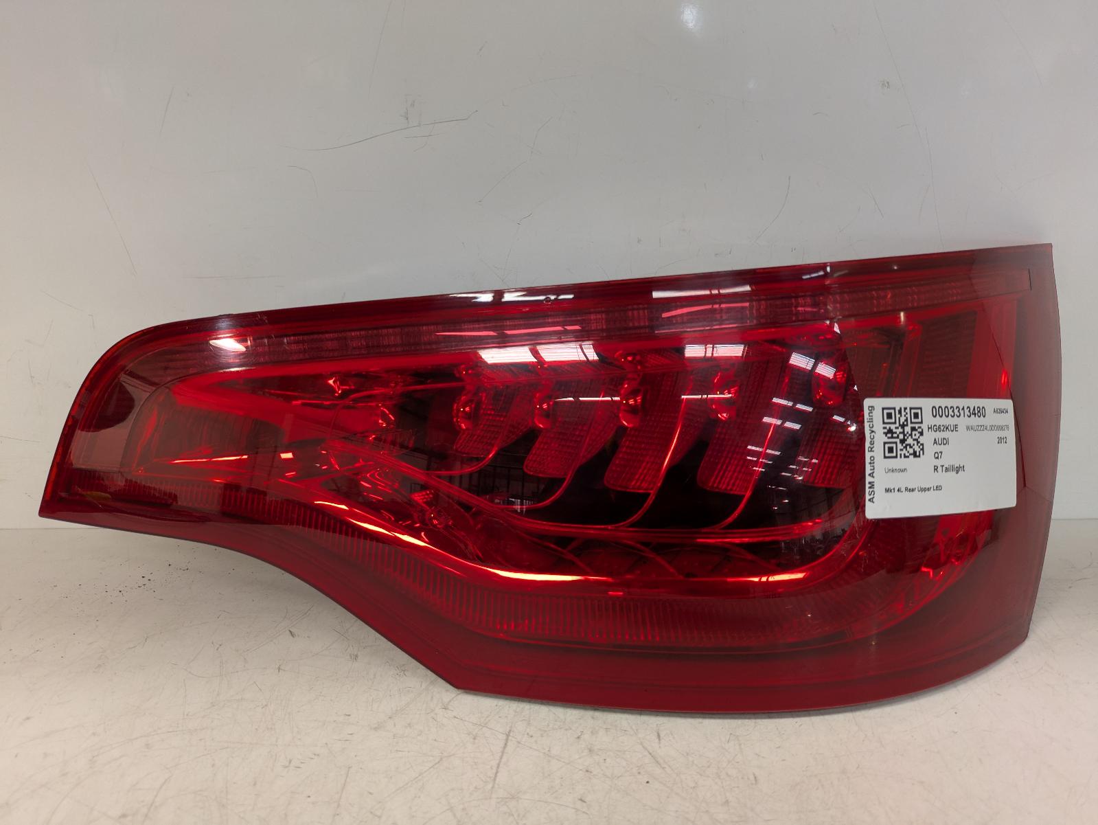 View Auto part R Taillight Audi Q7 2012