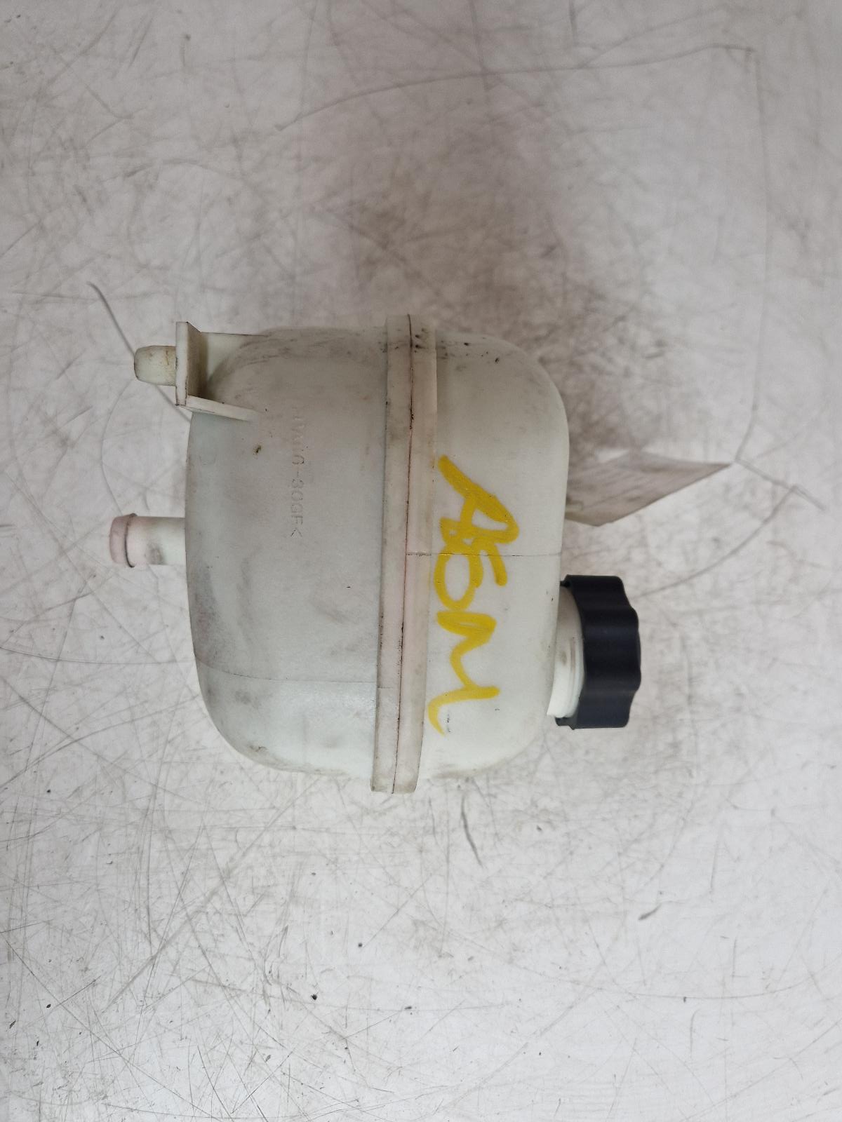 View Auto part Overflow Bottle Mini (bmw) Mini 2004