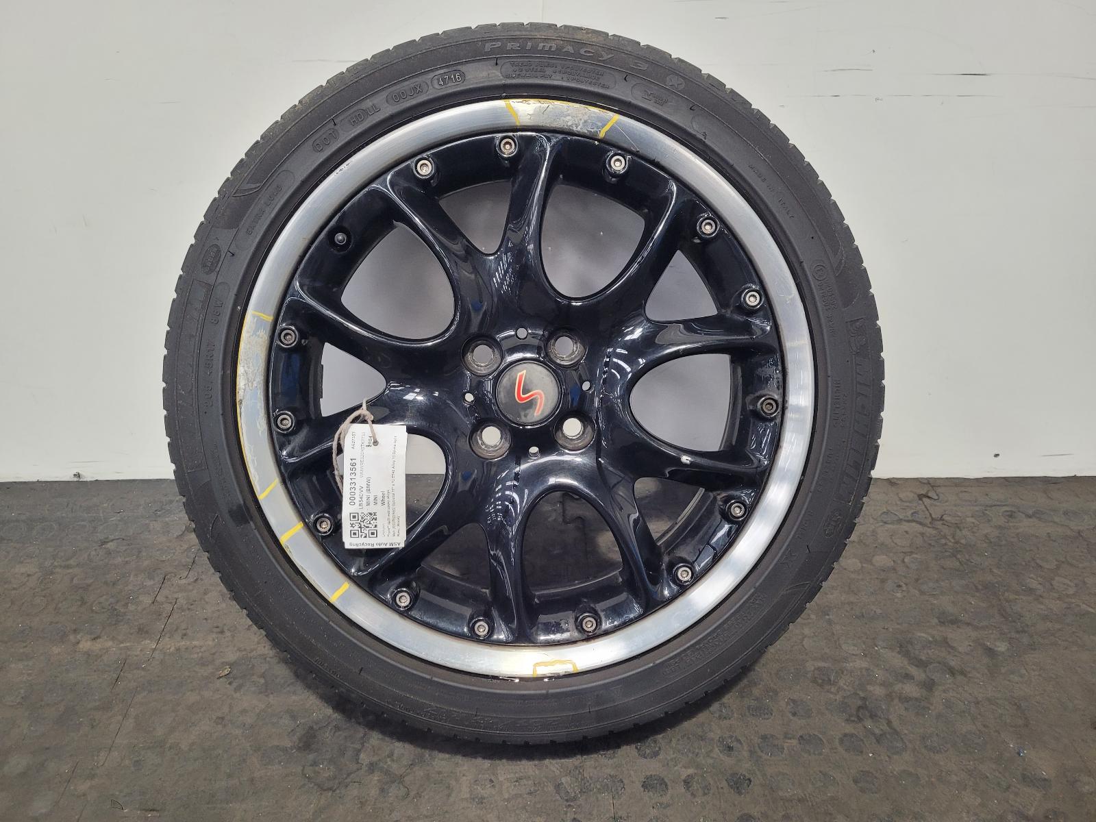 View Auto part Wheel Mini (bmw) Mini 2004