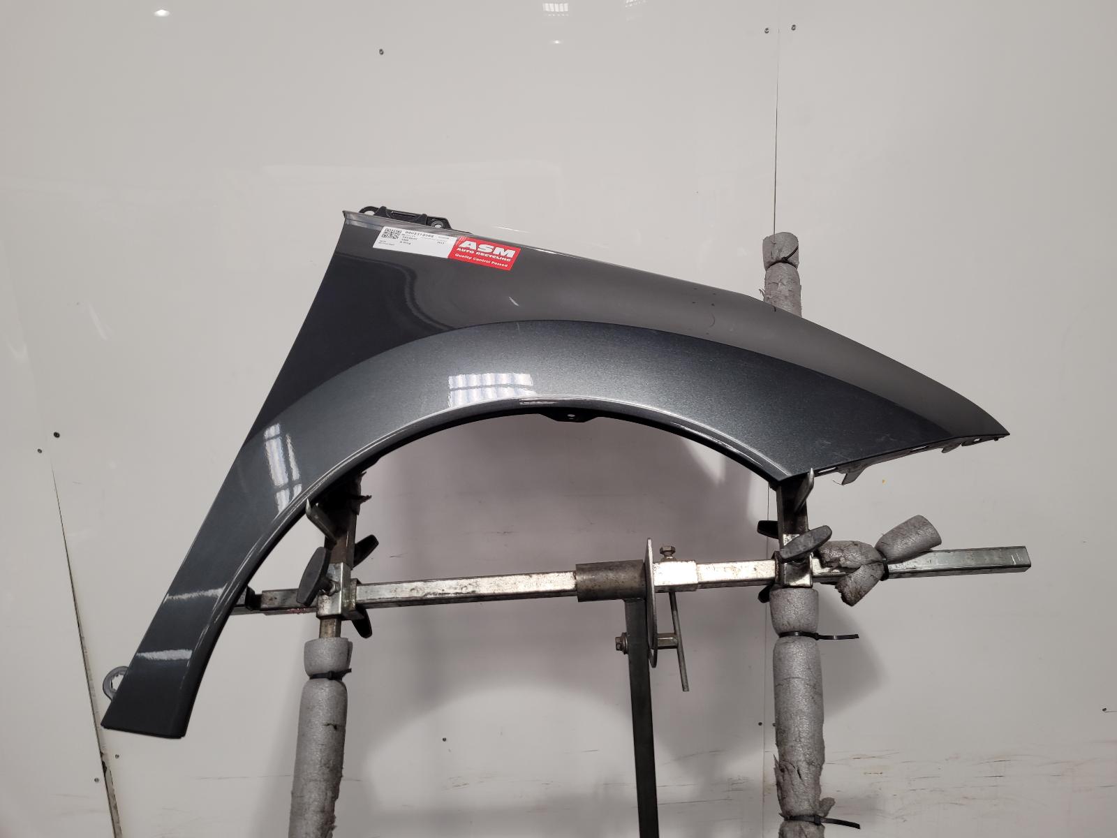 View Auto part R Wing Peugeot 3008 2012