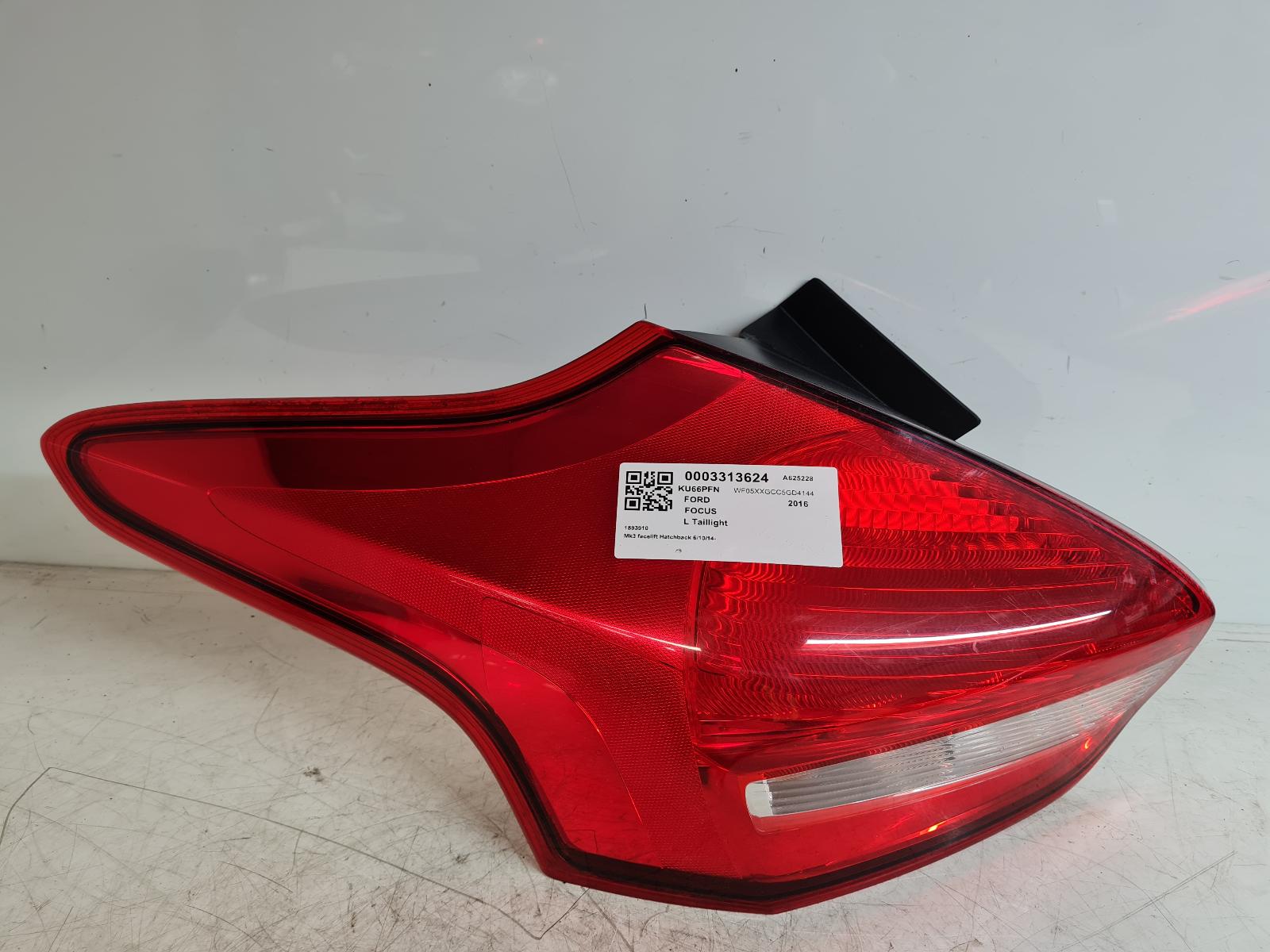 View Auto part L Taillight Ford Focus 2016
