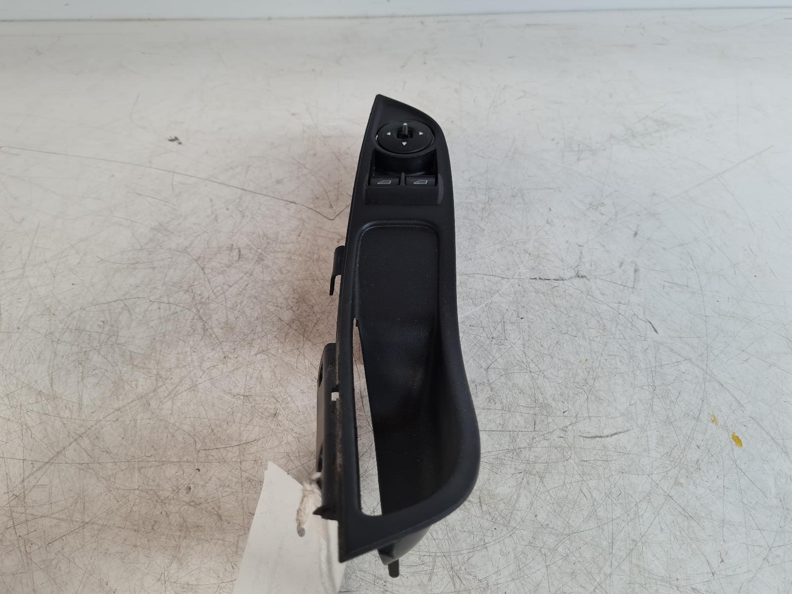 View Auto part Elect. Window Switch Ford Focus 2016