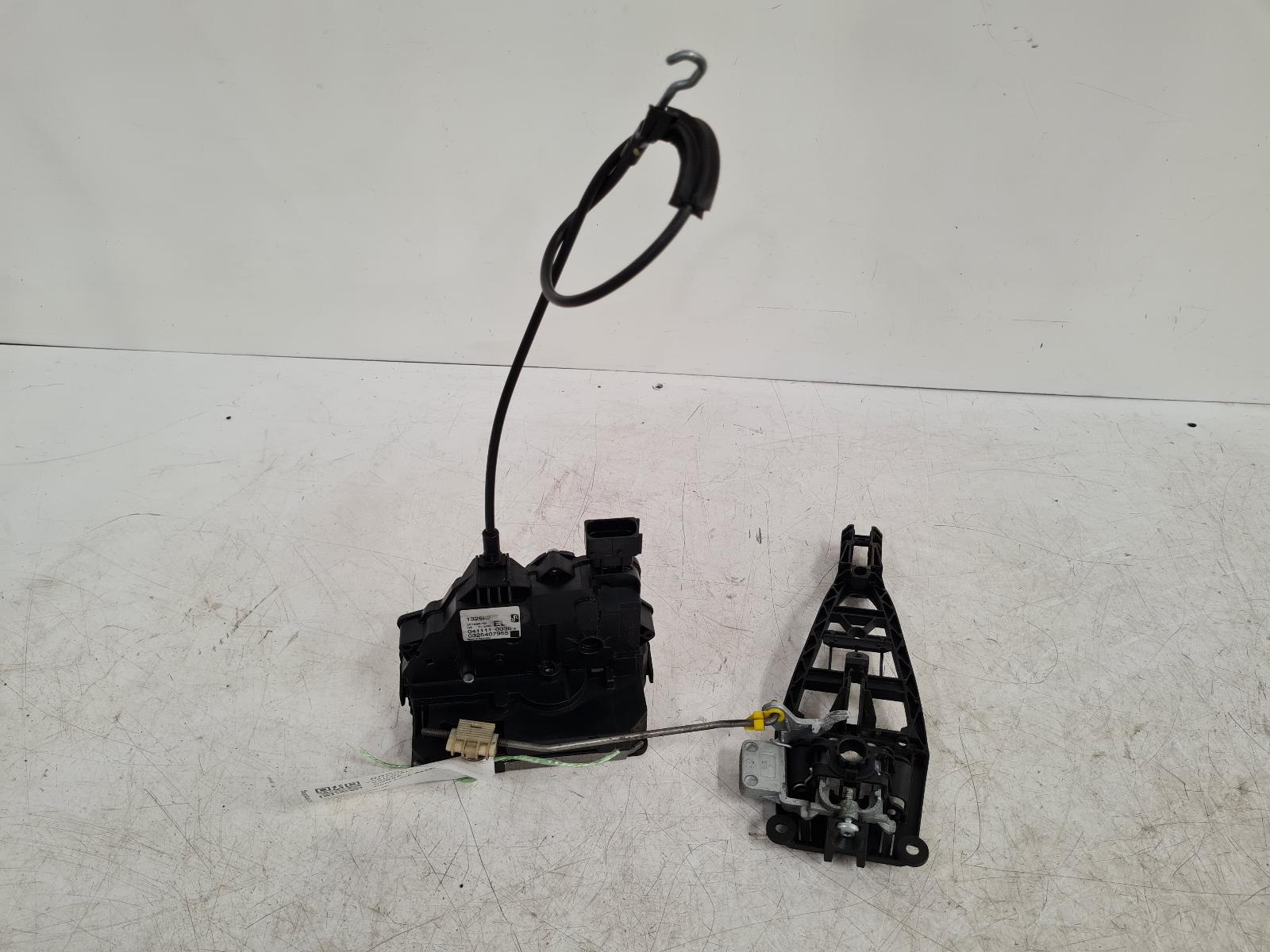 View Auto part Door Lock Assembly Vauxhall Corsa 2011
