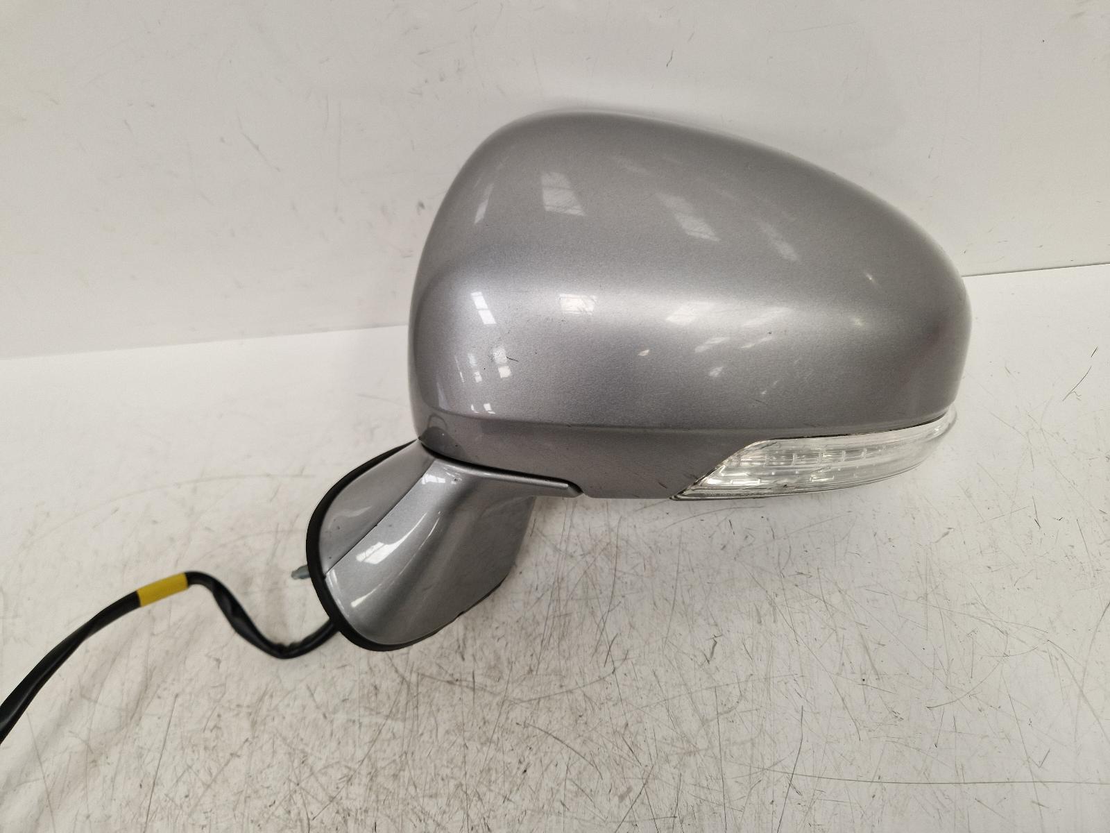 View Auto part L Door Mirror Toyota Avensis 2011