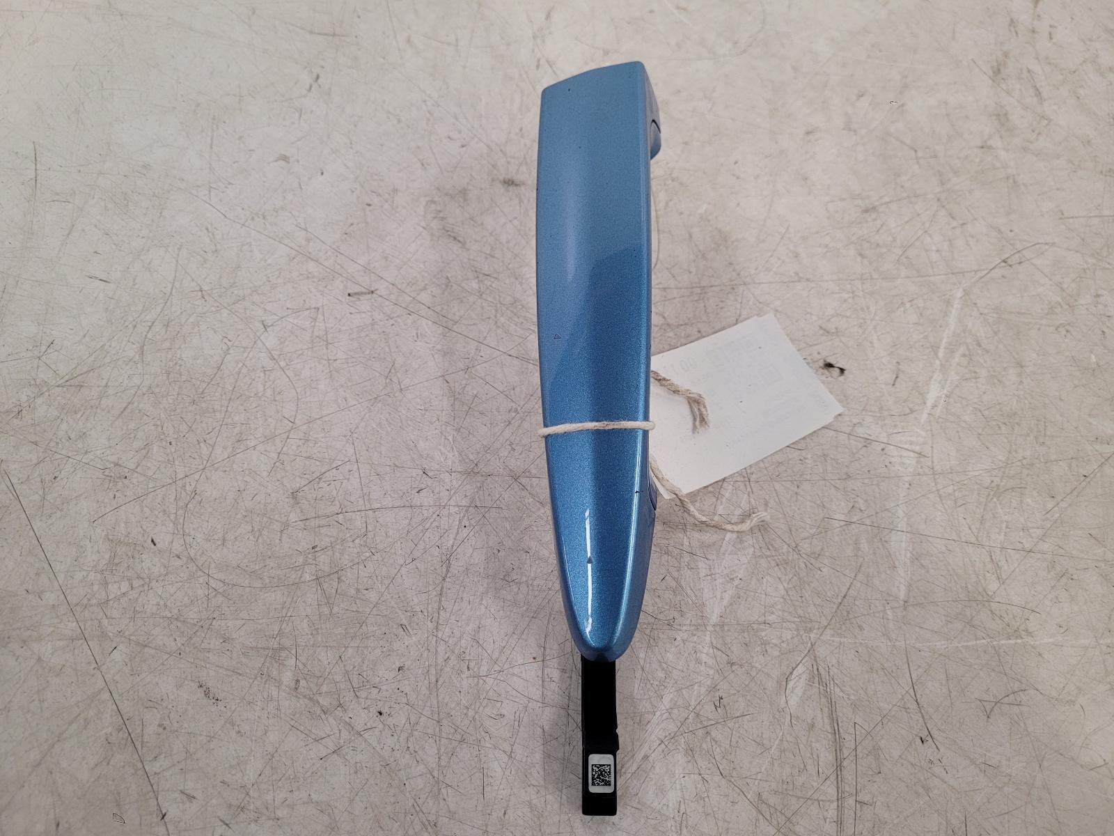 View Auto part Door Handle Bmw 2 Series 2018