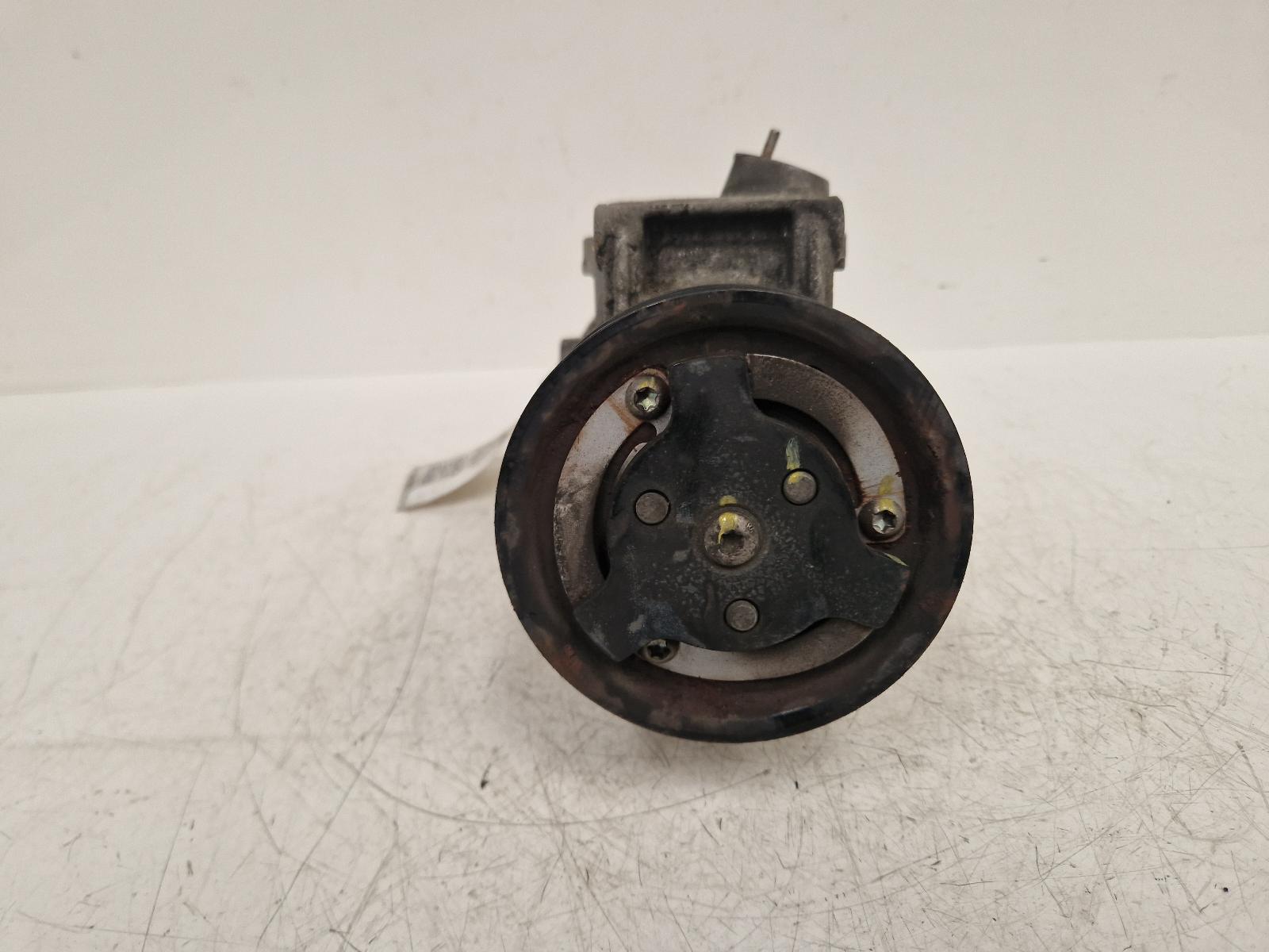 View Auto part Compressor Volkswagen Golf 2010