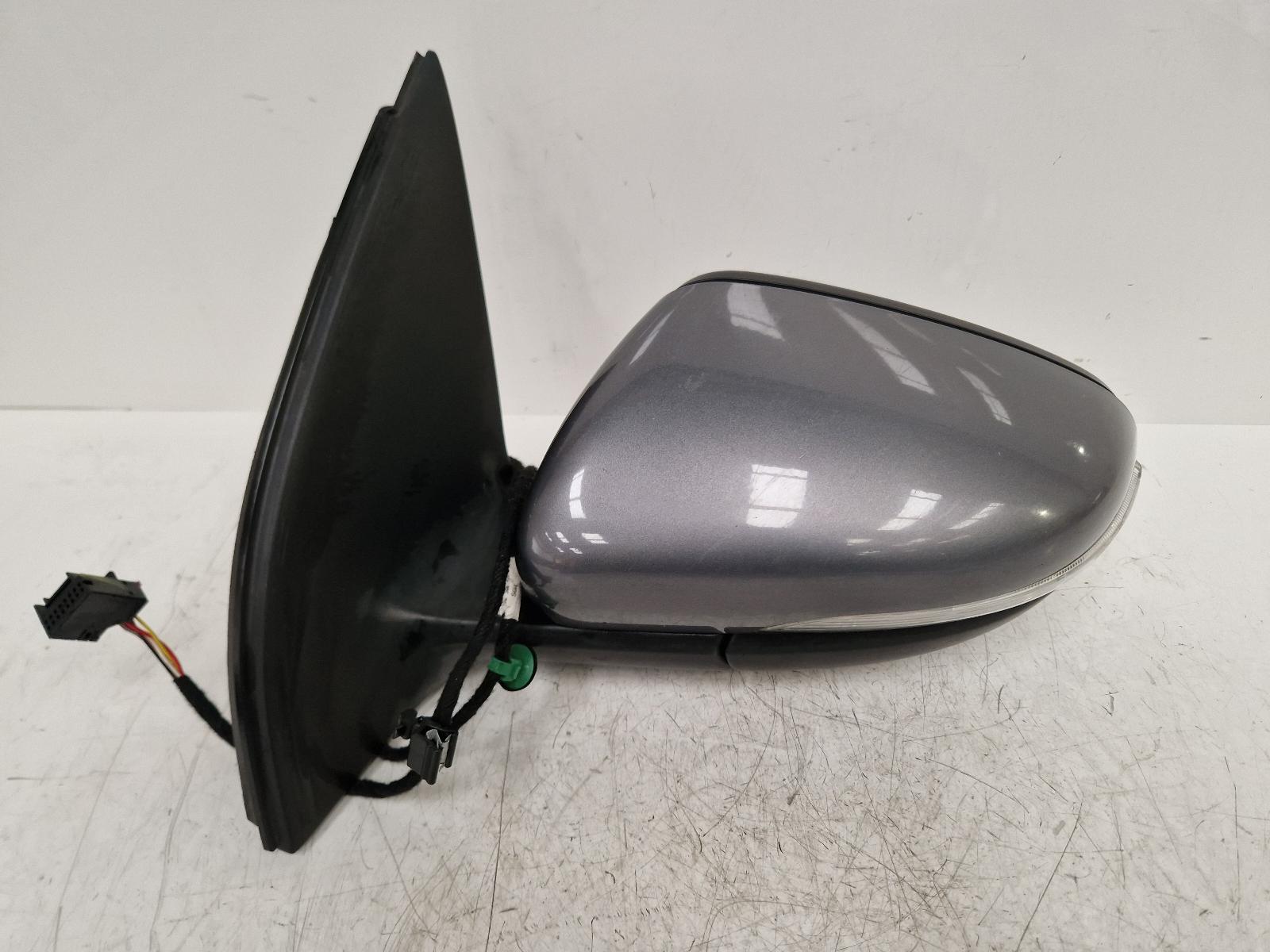 View Auto part L Door Mirror Volkswagen Golf 2010