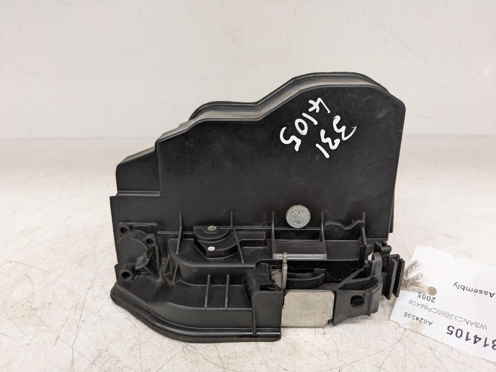 View Auto part Door Lock Assembly Bmw 5 Series 2005