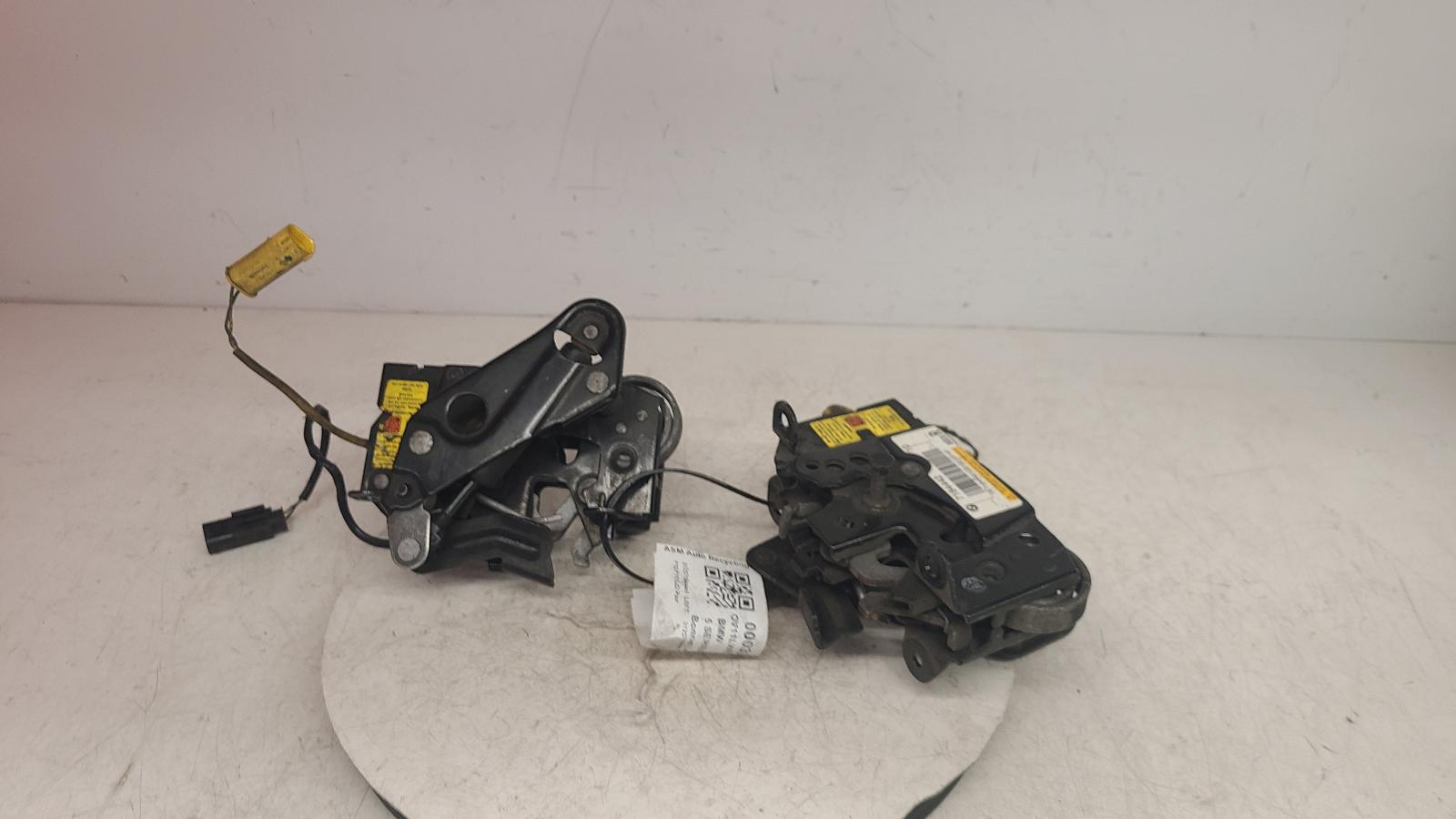 View Auto part Bonnet Latch Bmw 5 Series 2011