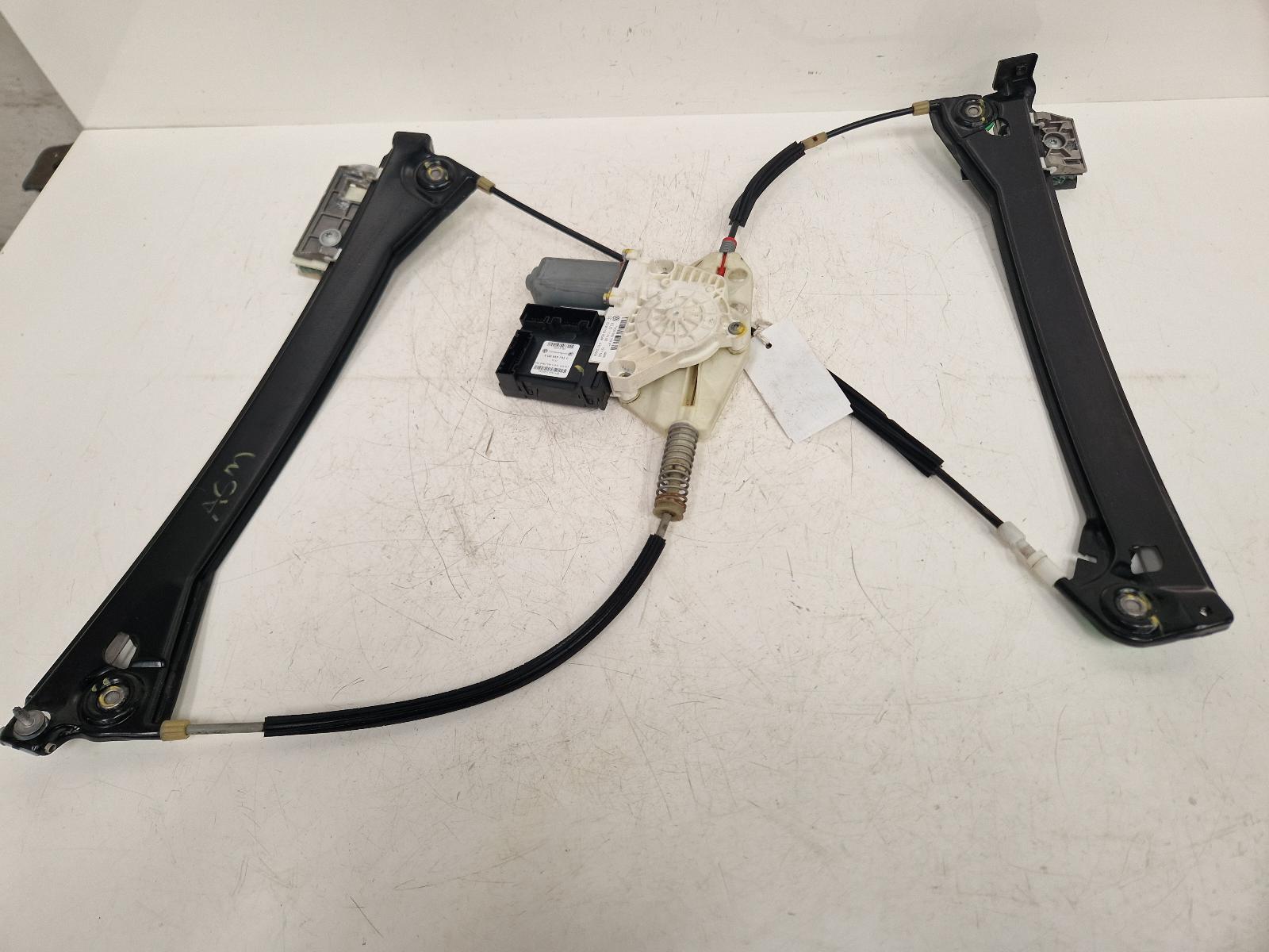 View Auto part RF Window Regulator Volkswagen Eos 2008