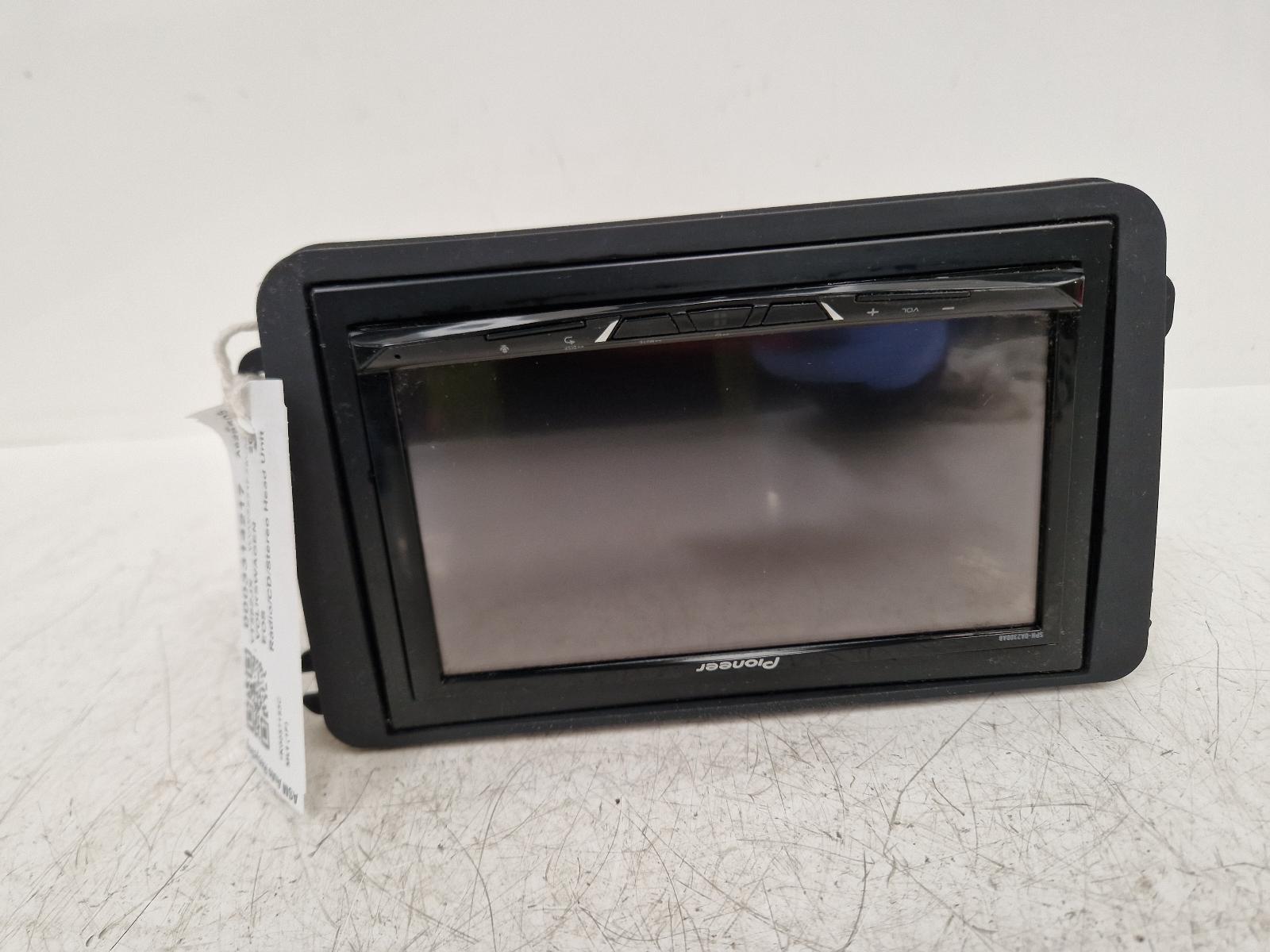 View Auto part A/V Equipment Volkswagen Eos 2008