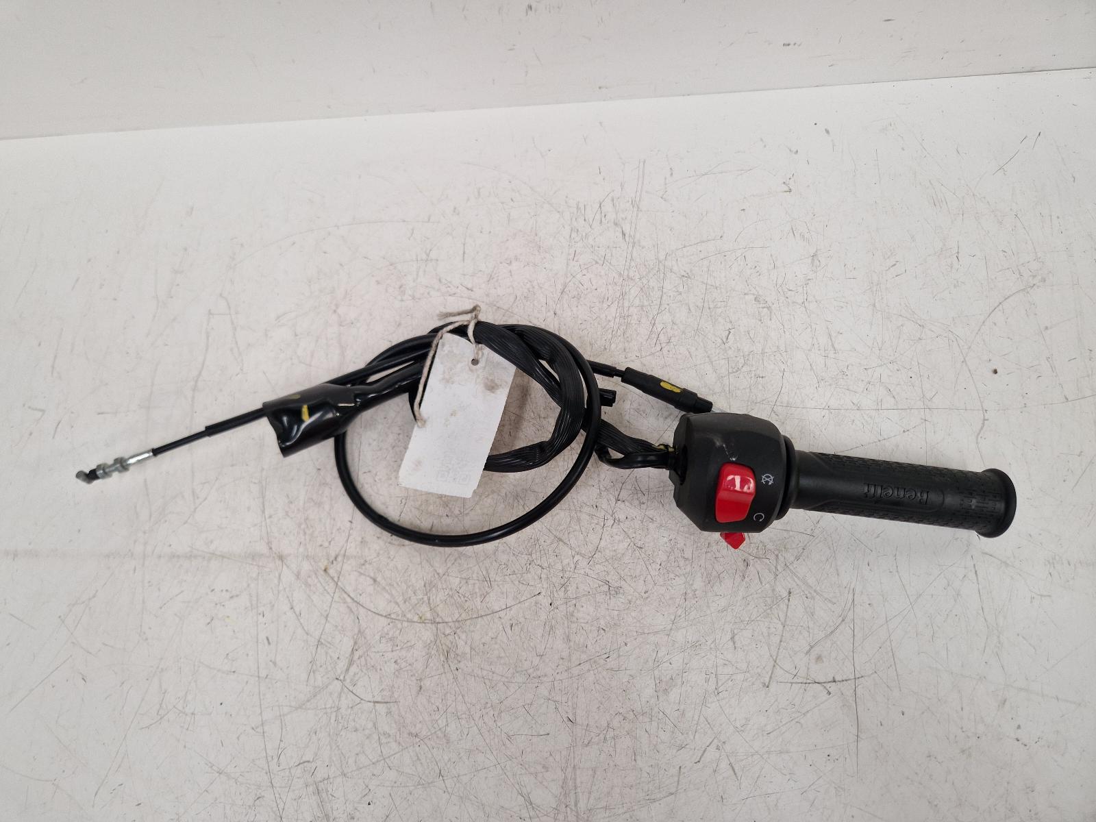 View Auto part RH Switch Gear Benelli Bn 125 2026