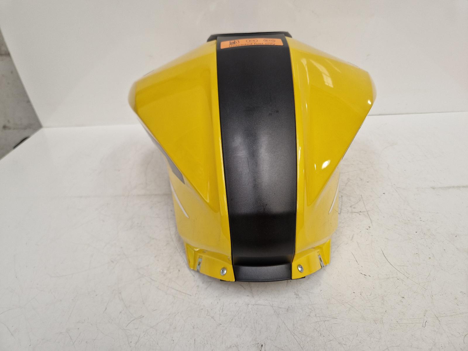 View Auto part Tank Trim Benelli Bn 125 2026