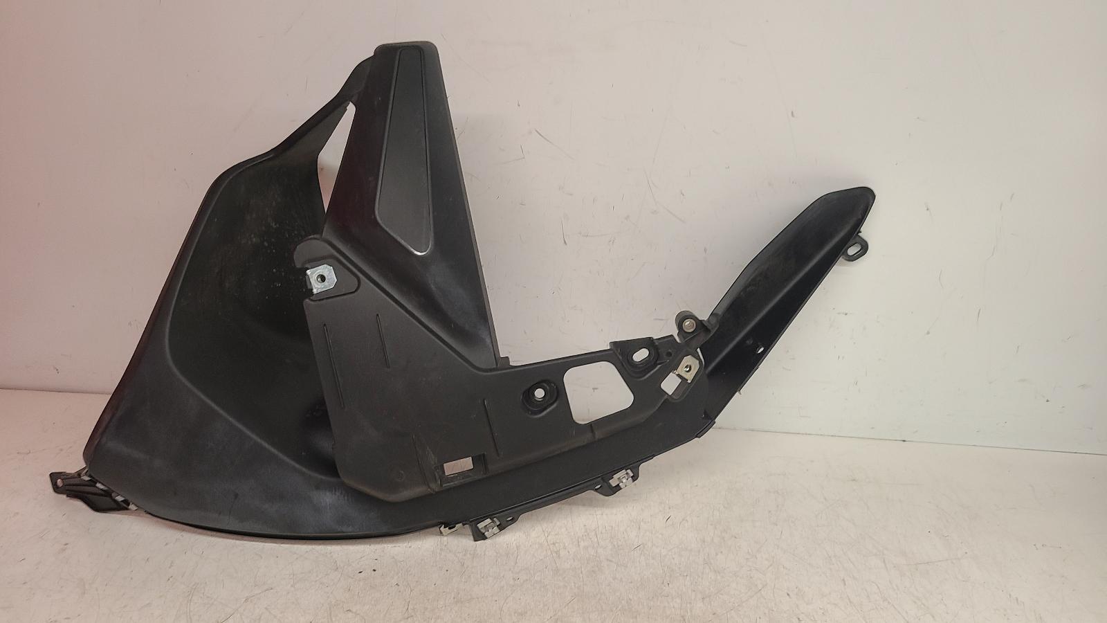 View Auto part FRONT AIR GUIDE Bmw R 1300 Gs 2025
