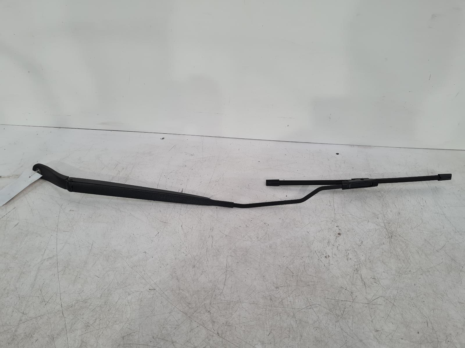 View Auto part Wiper Arm Citroen C3 2014