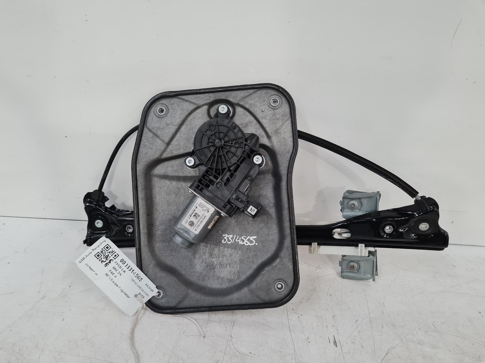 View Auto part RF Window Regulator Skoda Fabia 2013