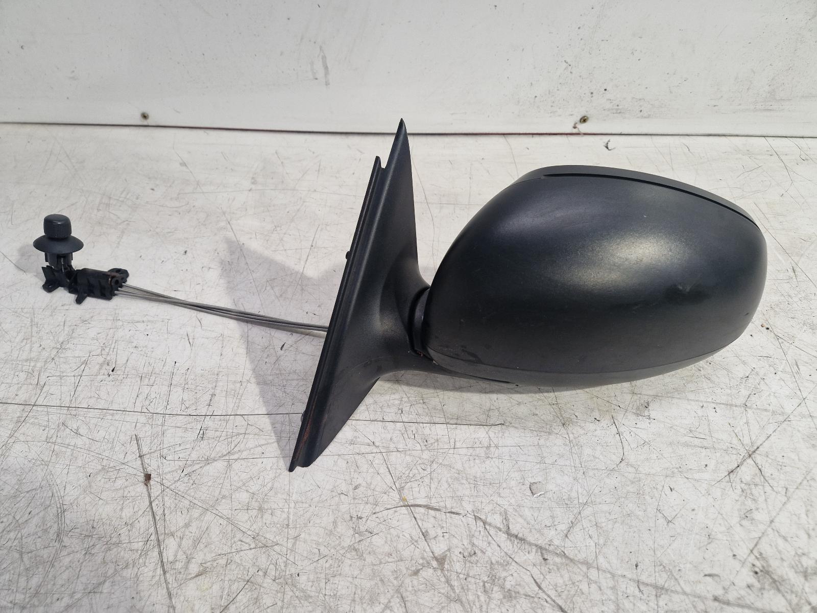 View Auto part L Door Mirror Skoda Fabia 2013
