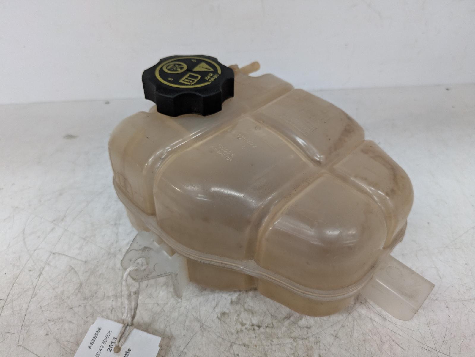 View Auto part Overflow Bottle Vauxhall Meriva 2013