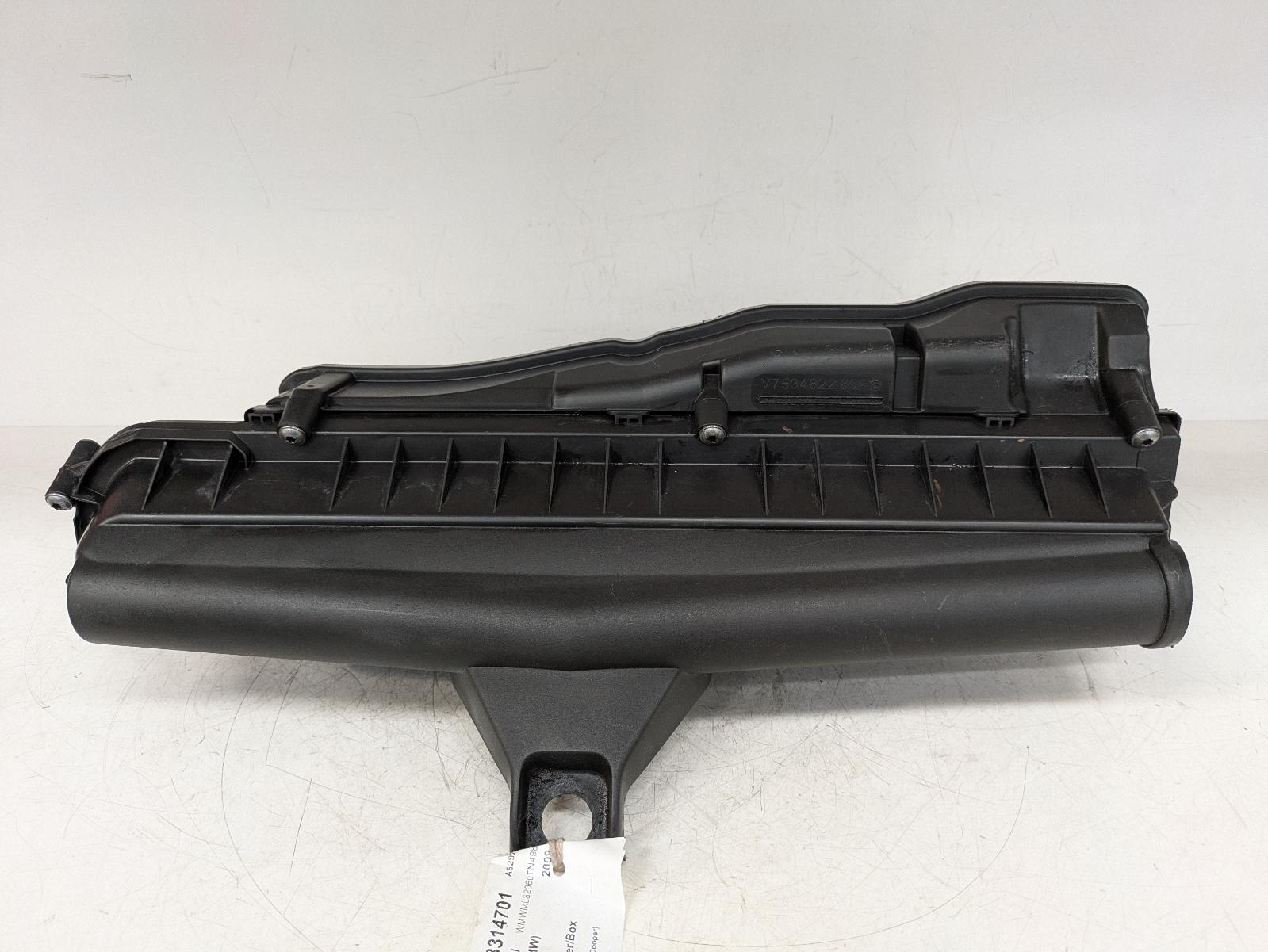 View Auto part Air Cleaner/Box Mini (bmw) Mini 2009
