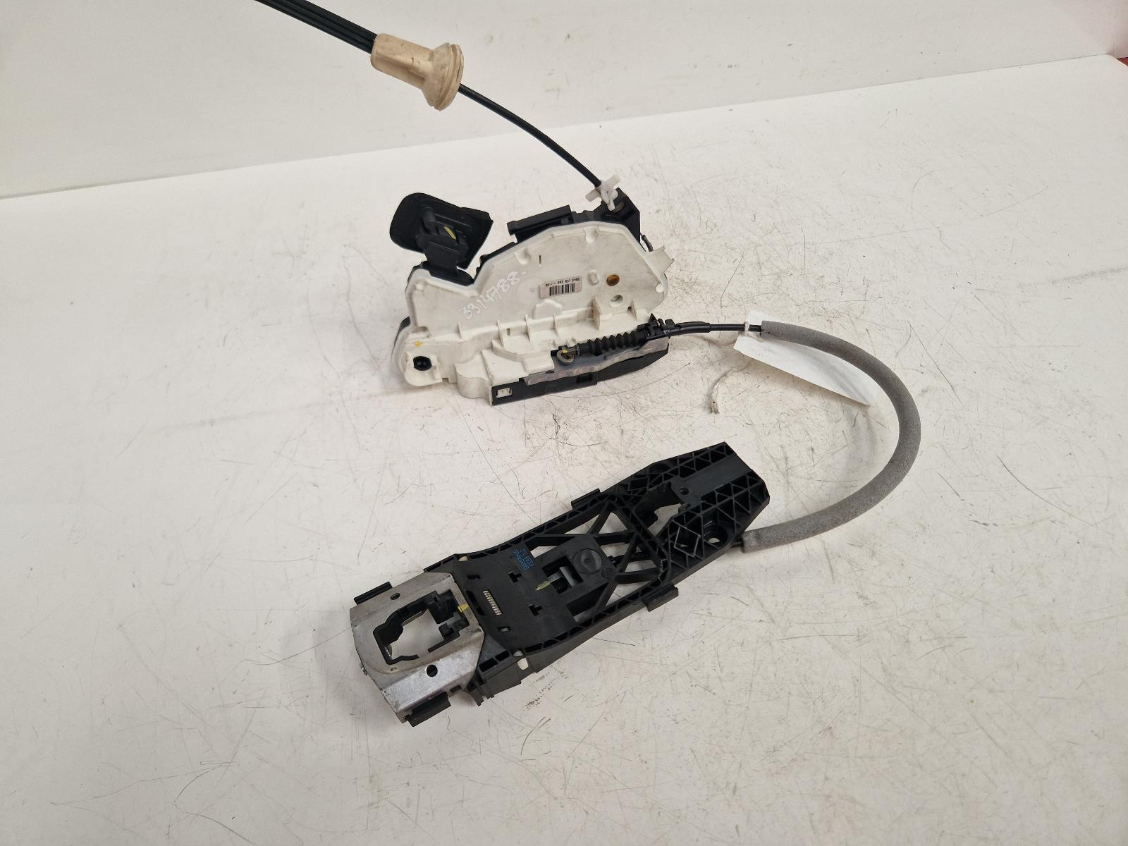 View Auto part Door Lock Assembly Volkswagen Golf 2009