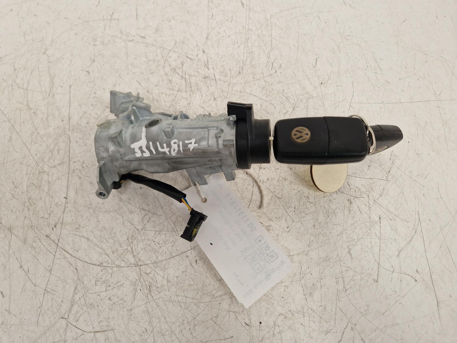 View Auto part Ignition W/Key Volkswagen Golf 2009