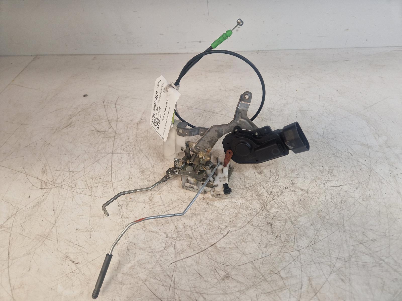 View Auto part Door Lock Assembly Peugeot 107 2009