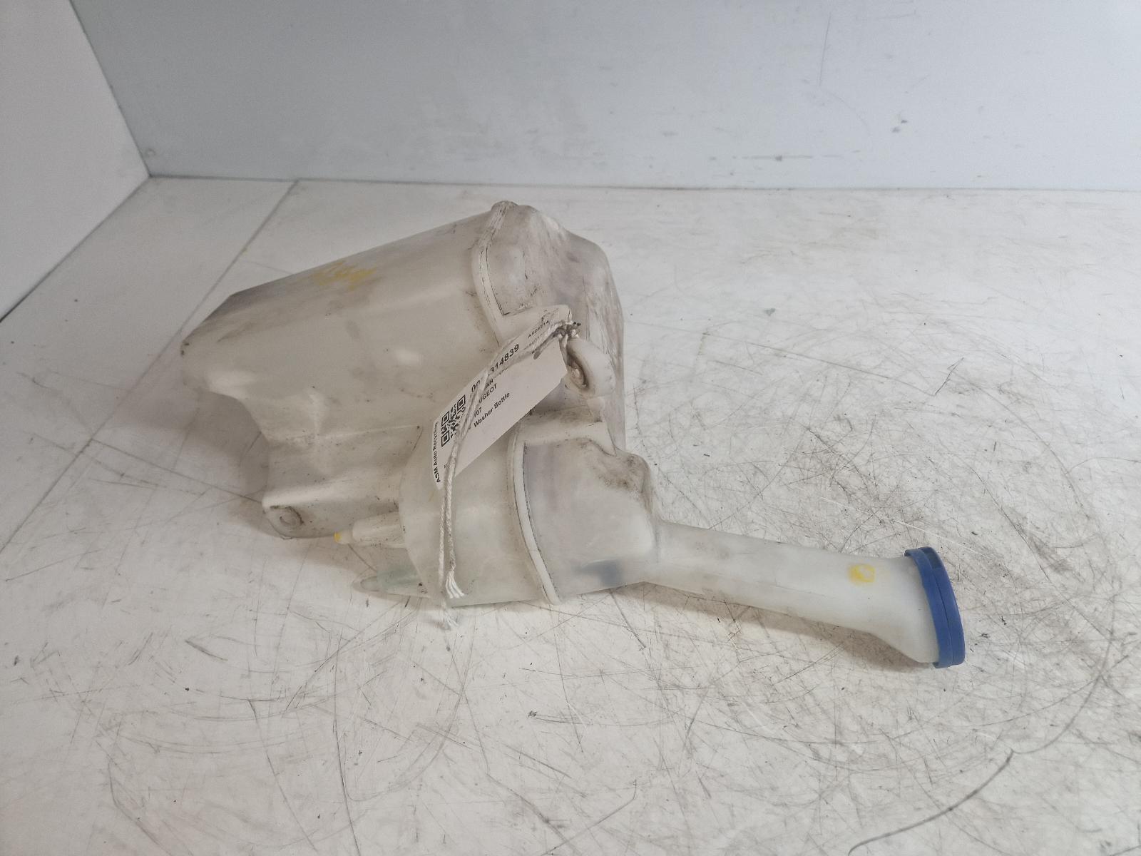 View Auto part Washer Bottle Peugeot 107 2009