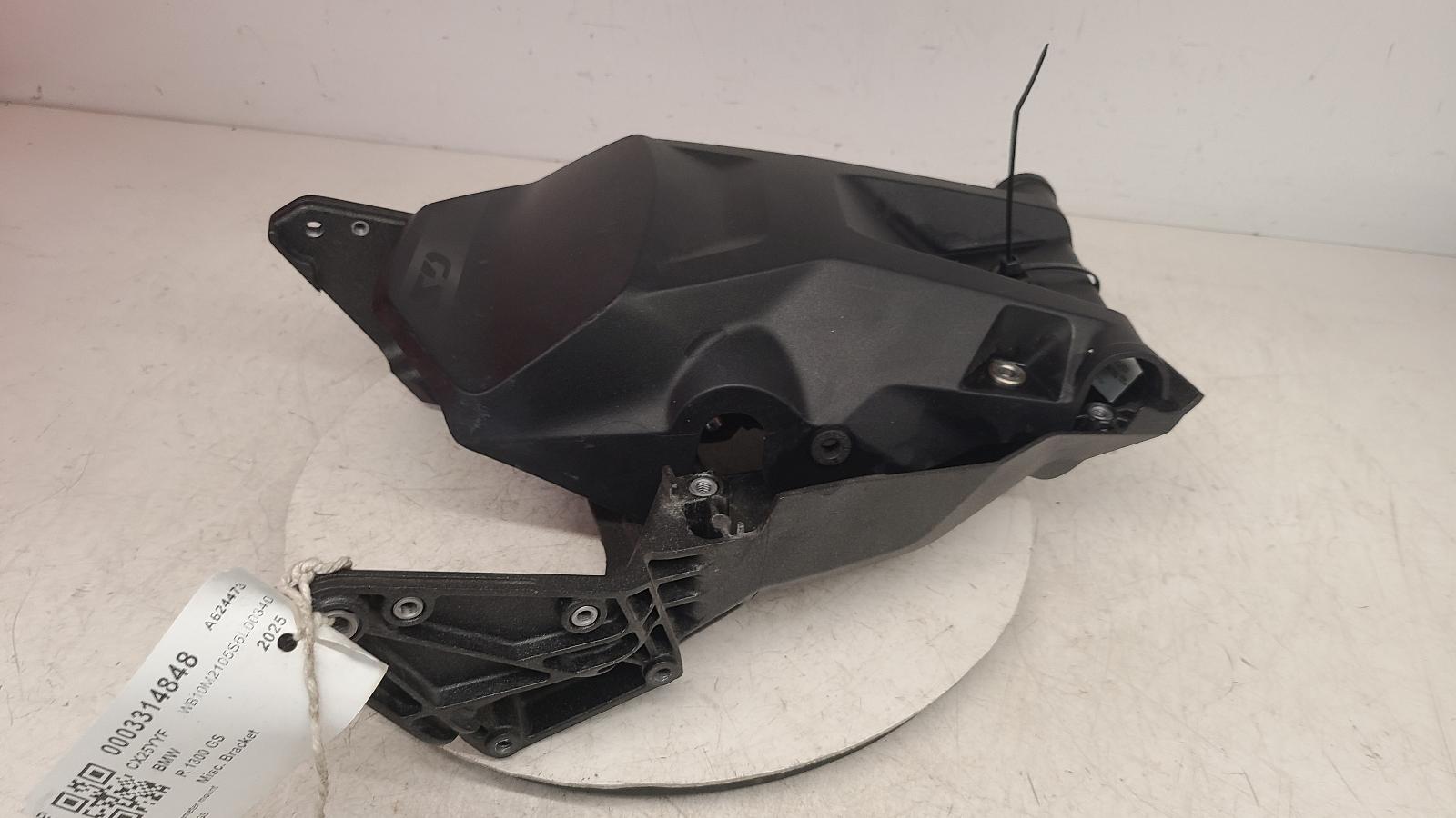 View Auto part Misc Bracket Bmw R 1300 Gs 2025