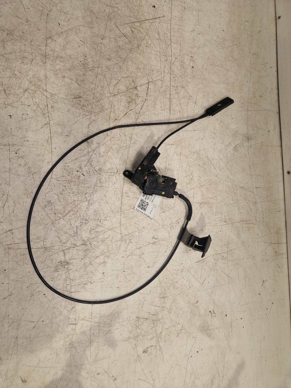View Auto part Bonnet Latch Mercedes C Class 2009