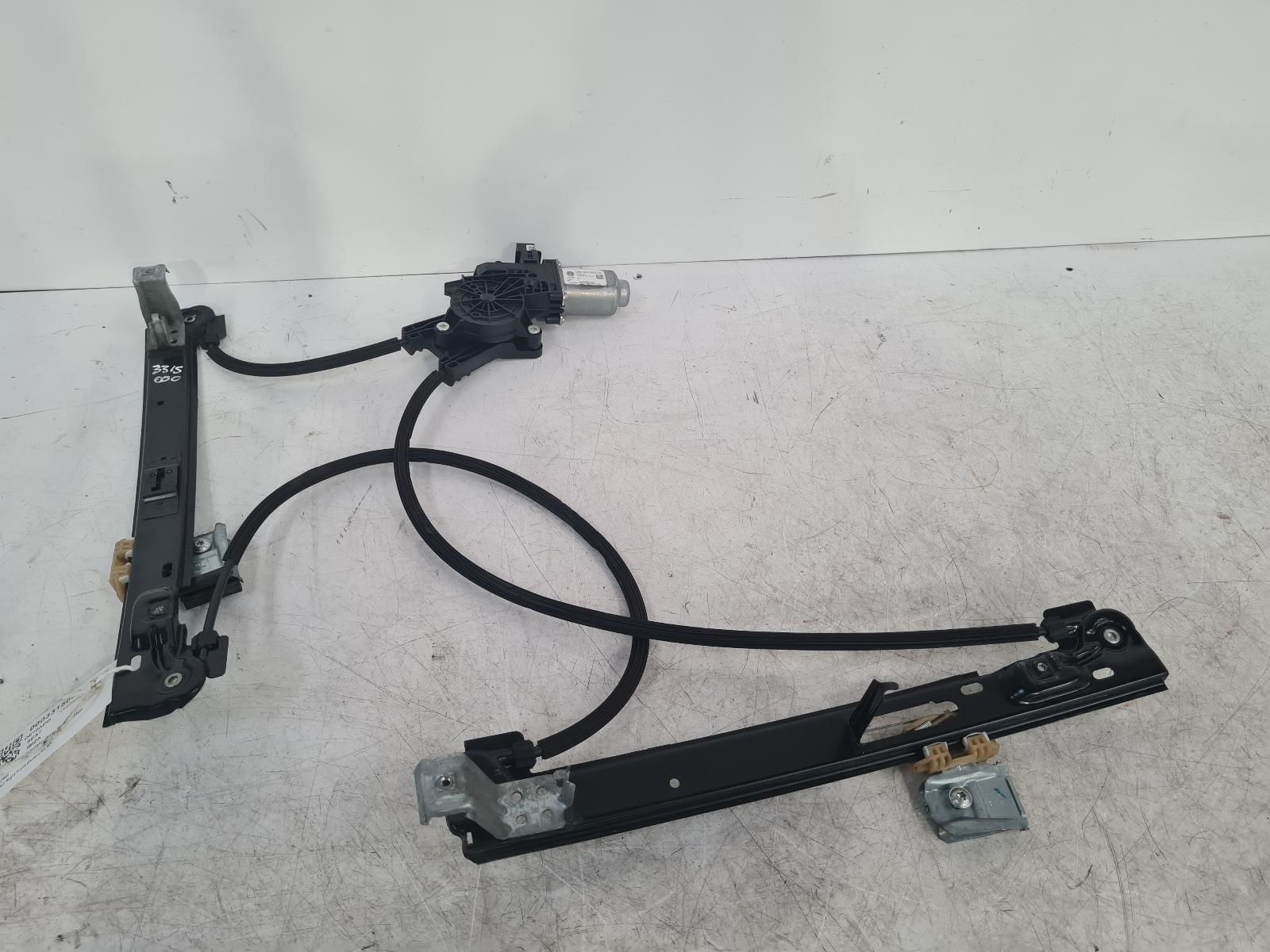 View Auto part RF Window Regulator Seat Ibiza 2010