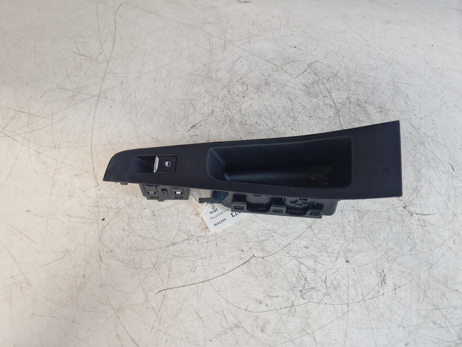 View Auto part Elect. Window Switch Ford Fiesta Active 2019