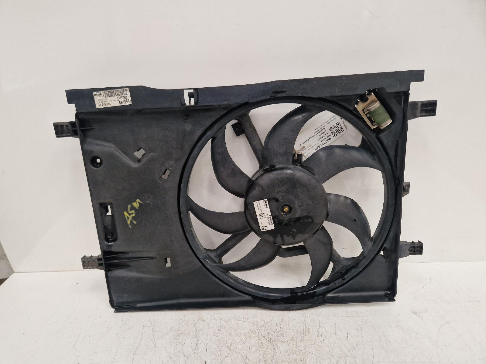 View Auto part Engine Cooling Motor Vauxhall Corsa 2011