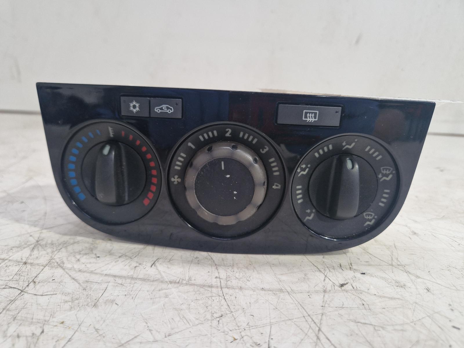 View Auto part Heater/AC Controller Vauxhall Corsa 2011