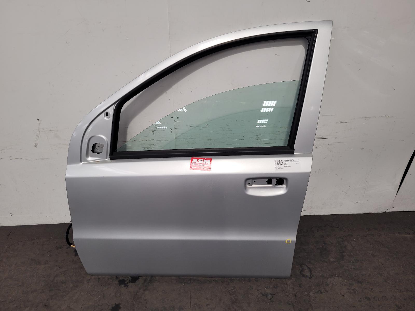 View Auto part L Front Door Fiat Panda 2010